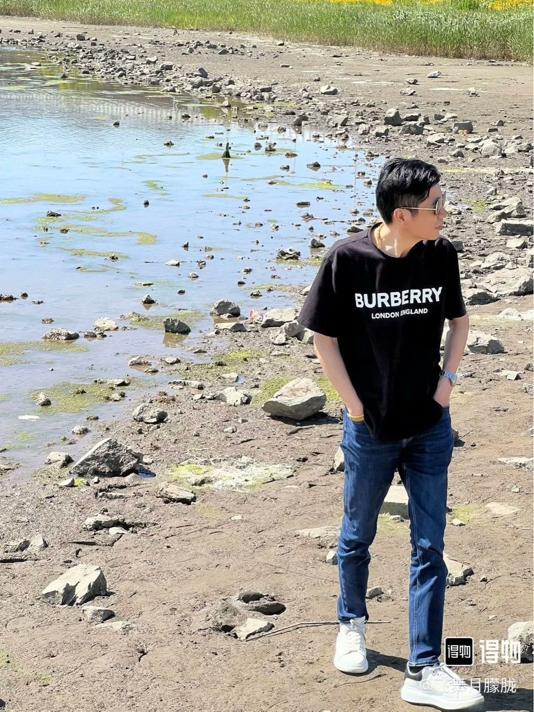Burberry Burberry Retro T-Shirt L Men Size US L / EU 52-54 / 3 - 5 Thumbnail