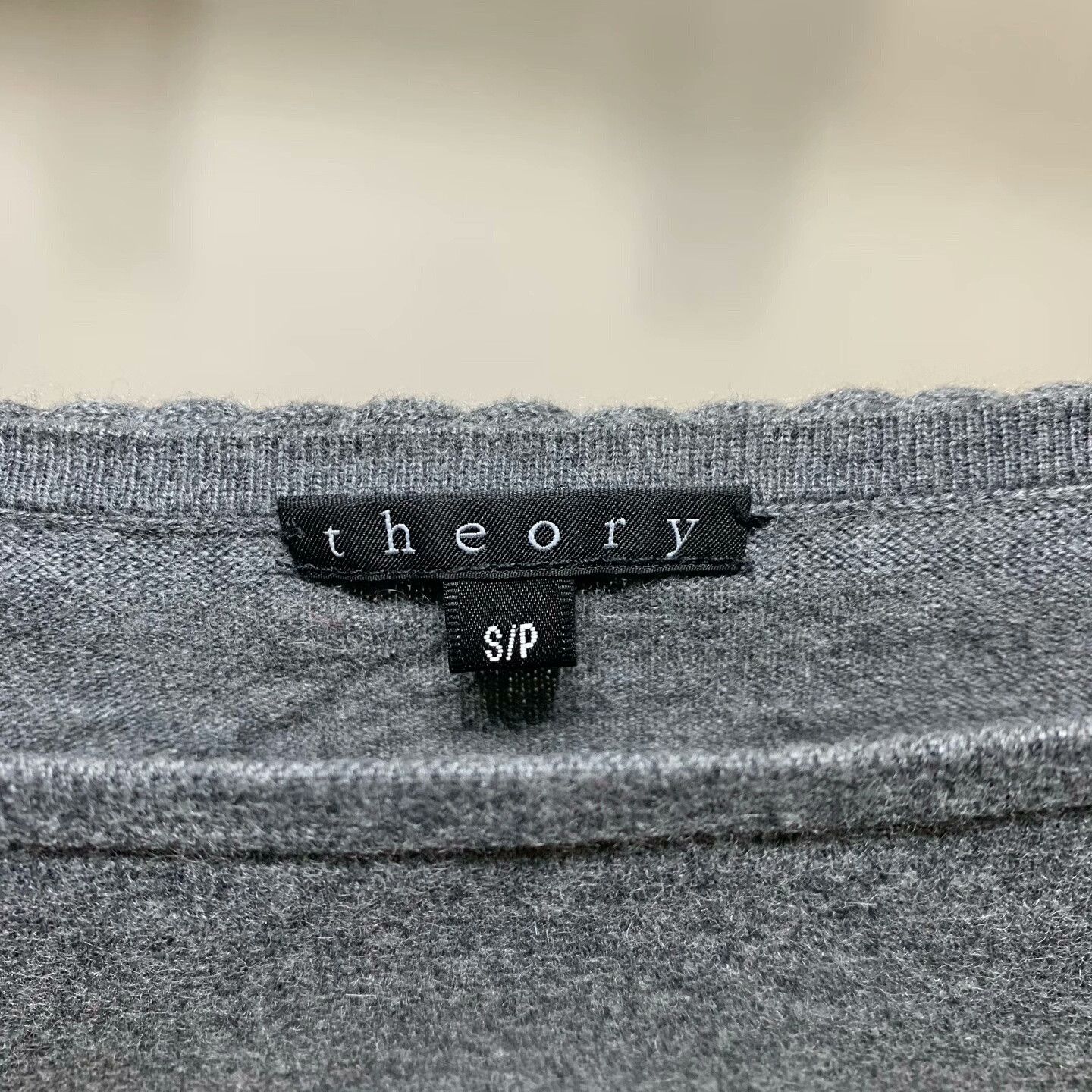Other Knit Cropped Gray Sweater S Women Size S / US 4 / IT 40 - 6 Thumbnail