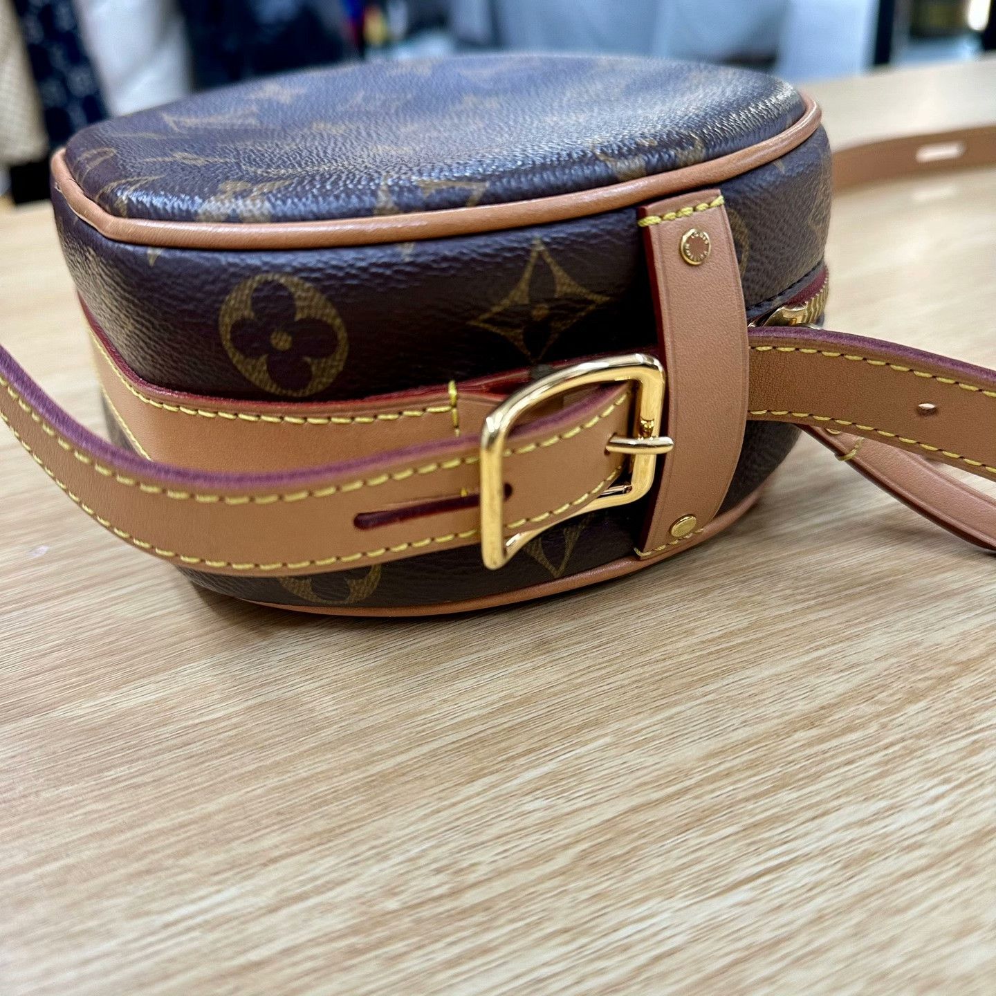 Louis Vuitton Louis Vuitton Brown Shoulder Bag S Women Size ONE SIZE - 3 Thumbnail