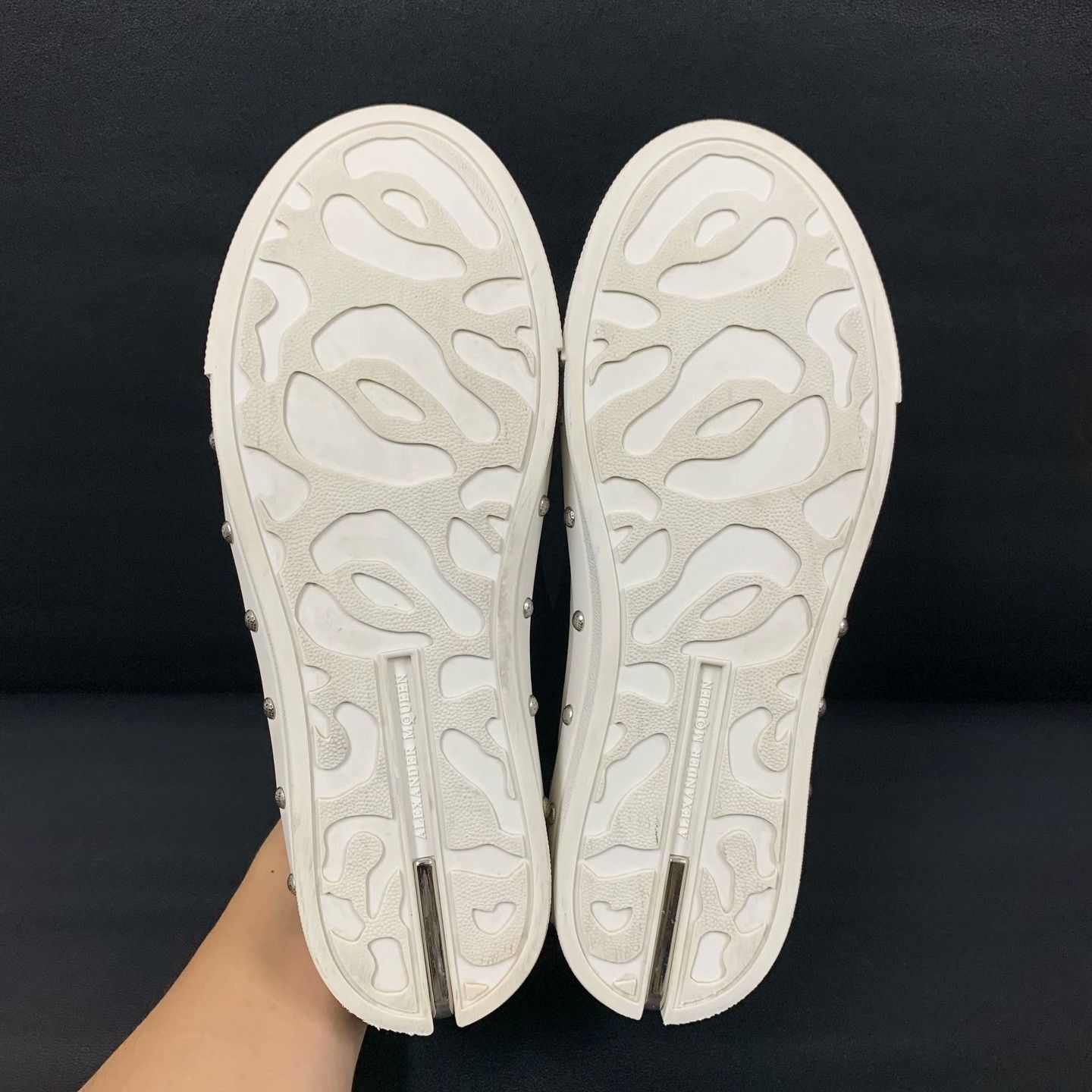 Alexander McQueen Alexander McQueen Lowtop Sneakers 40 Men Size US 7.5 / EU 40-41 - 8 Thumbnail