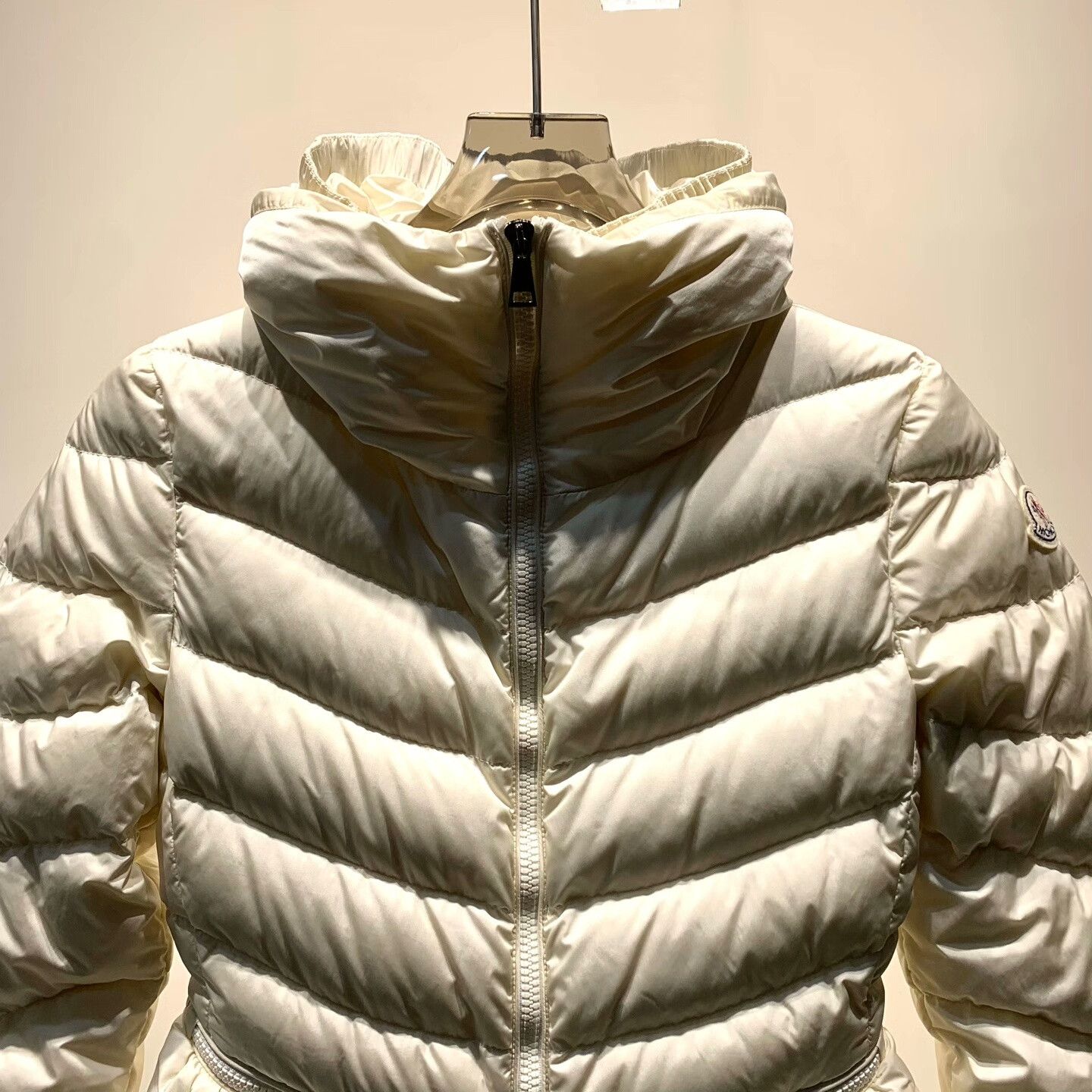 Moncler Moncler Down White Down Jacket 40.5 Women Size M / US 6-8 / IT 42-44 - 5 Thumbnail