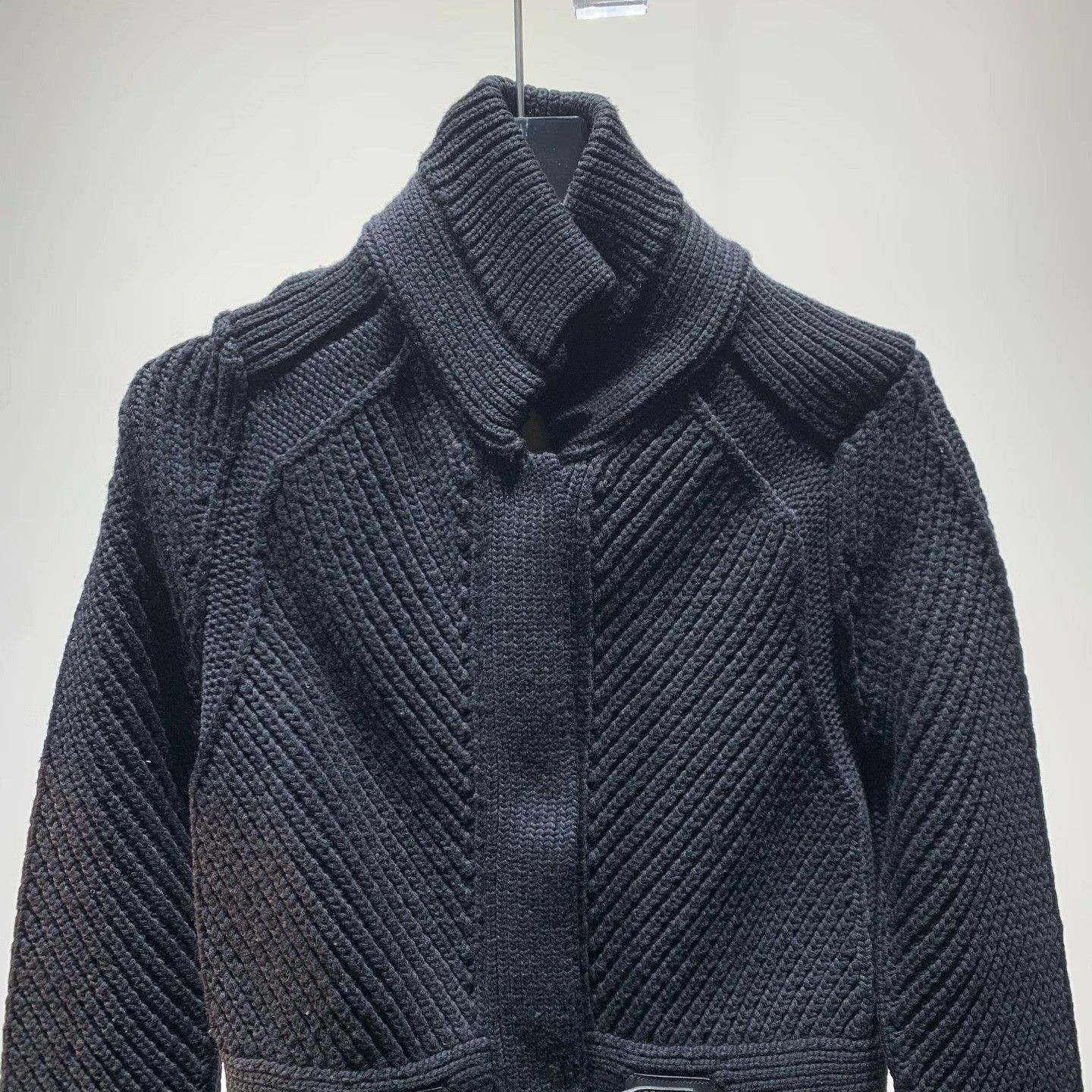 Burberry Burberry Knit Black Sweater S Women Size S / US 4 / IT 40 - 2 Thumbnail