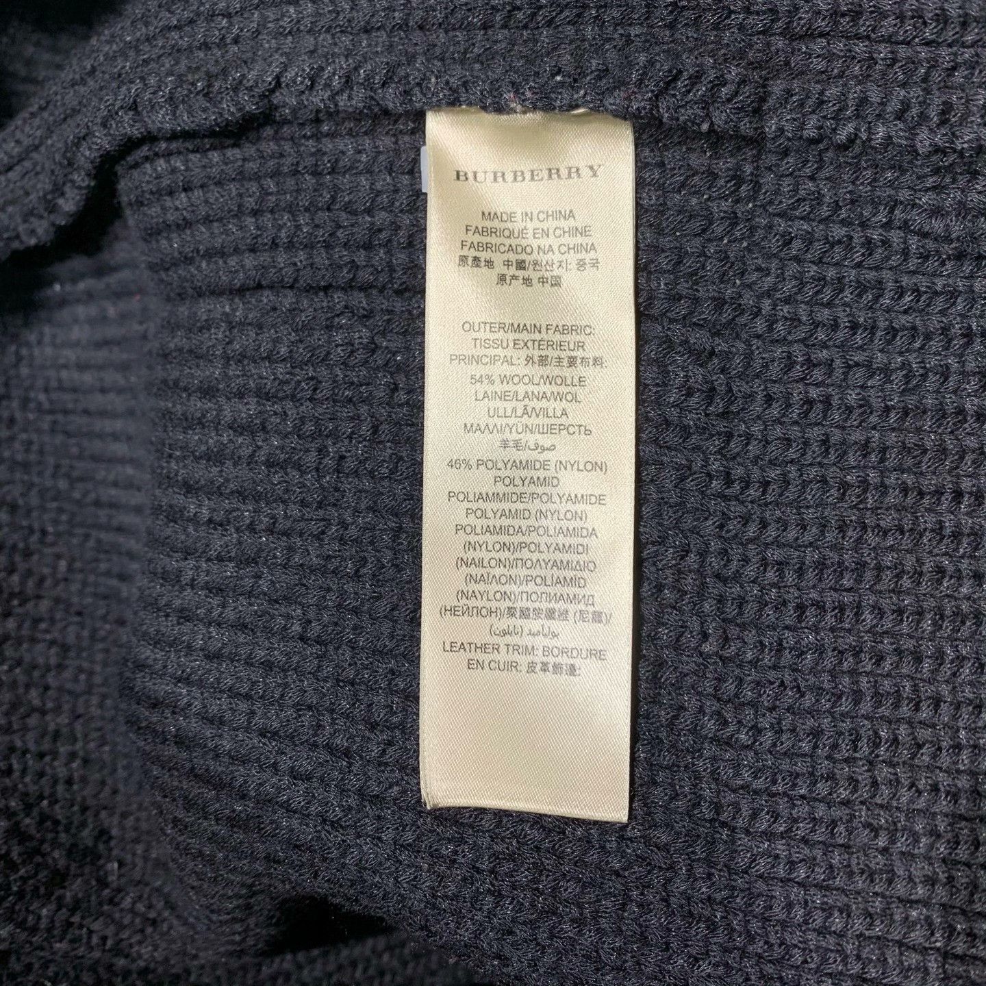 Burberry Burberry Knit Black Sweater S Women Size S / US 4 / IT 40 - 8 Thumbnail