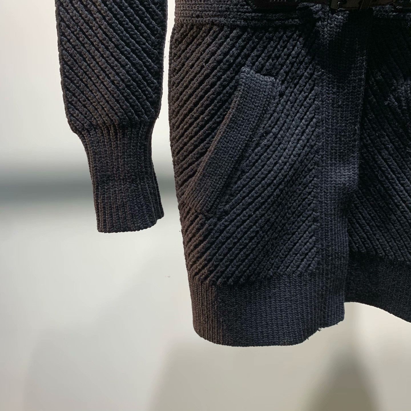Burberry Burberry Knit Black Sweater S Women Size S / US 4 / IT 40 - 4 Thumbnail