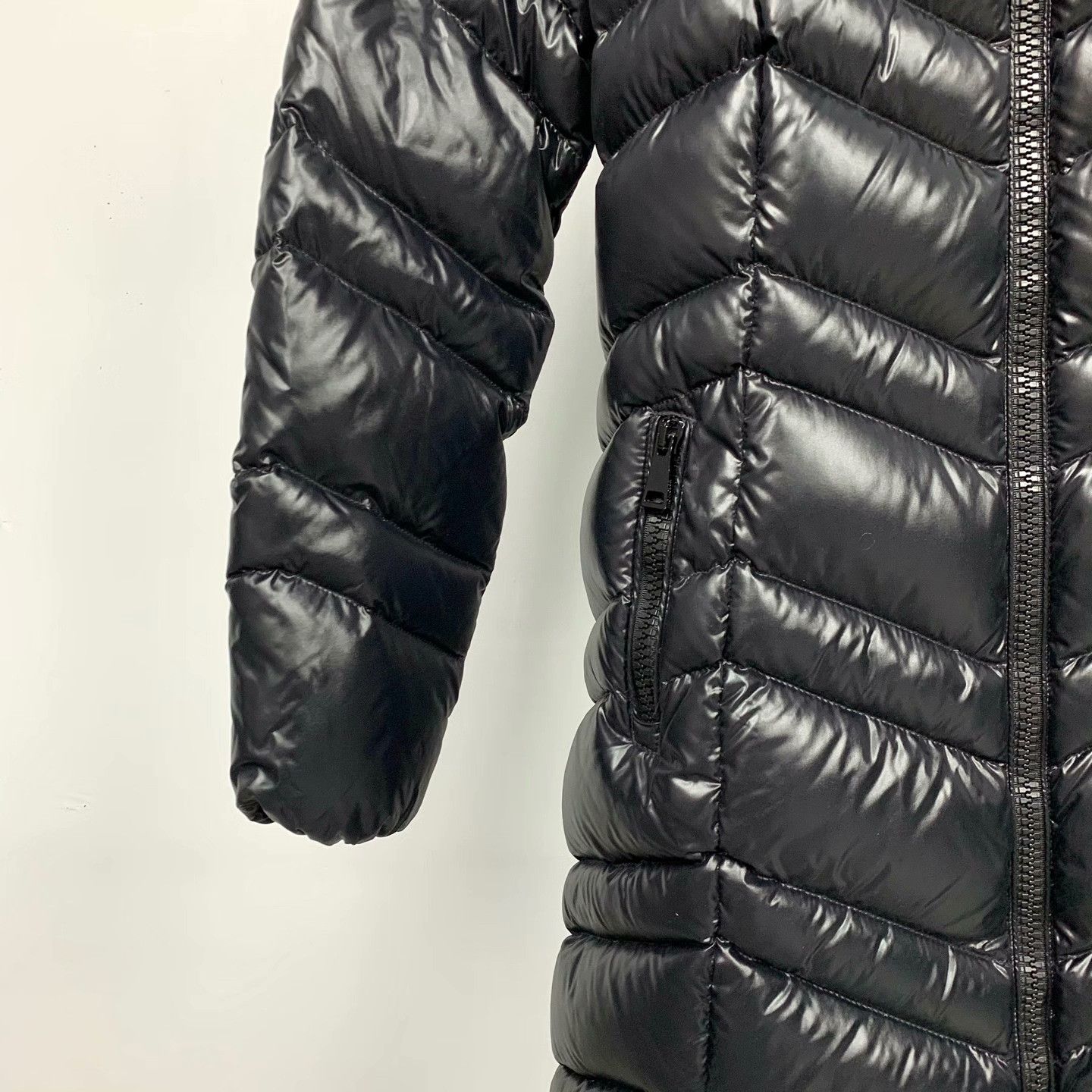 Moncler Moncler Down Jacket 41 Women Size M / US 6-8 / IT 42-44 - 4 Thumbnail