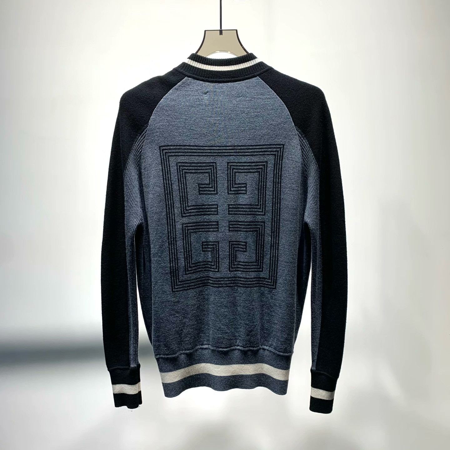 Givenchy Givenchy Wool Embroidered Light Jacket S Men Size US S / EU 44-46 / 1 - 2 Thumbnail