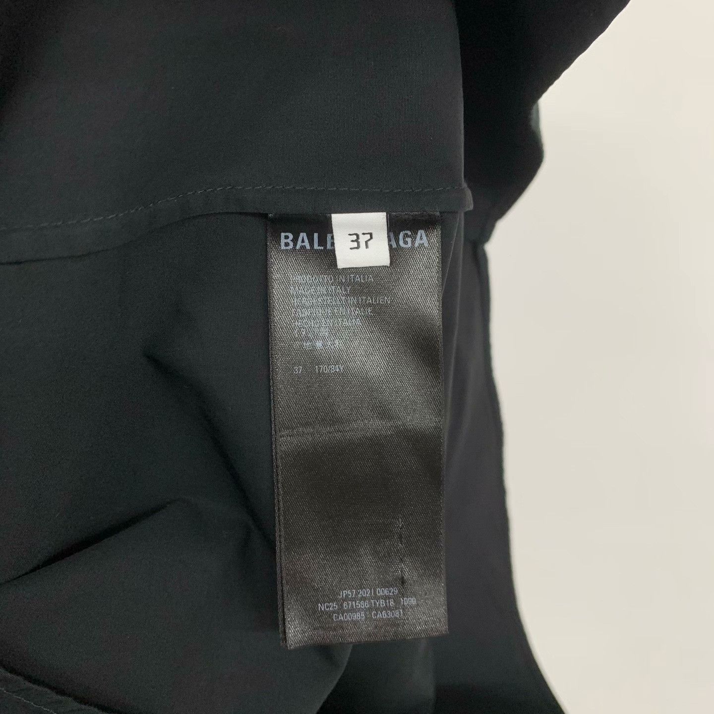 Balenciaga Balenciaga Embroidered Shirt 37 Men Size US S / EU 44-46 / 1 - 5 Thumbnail