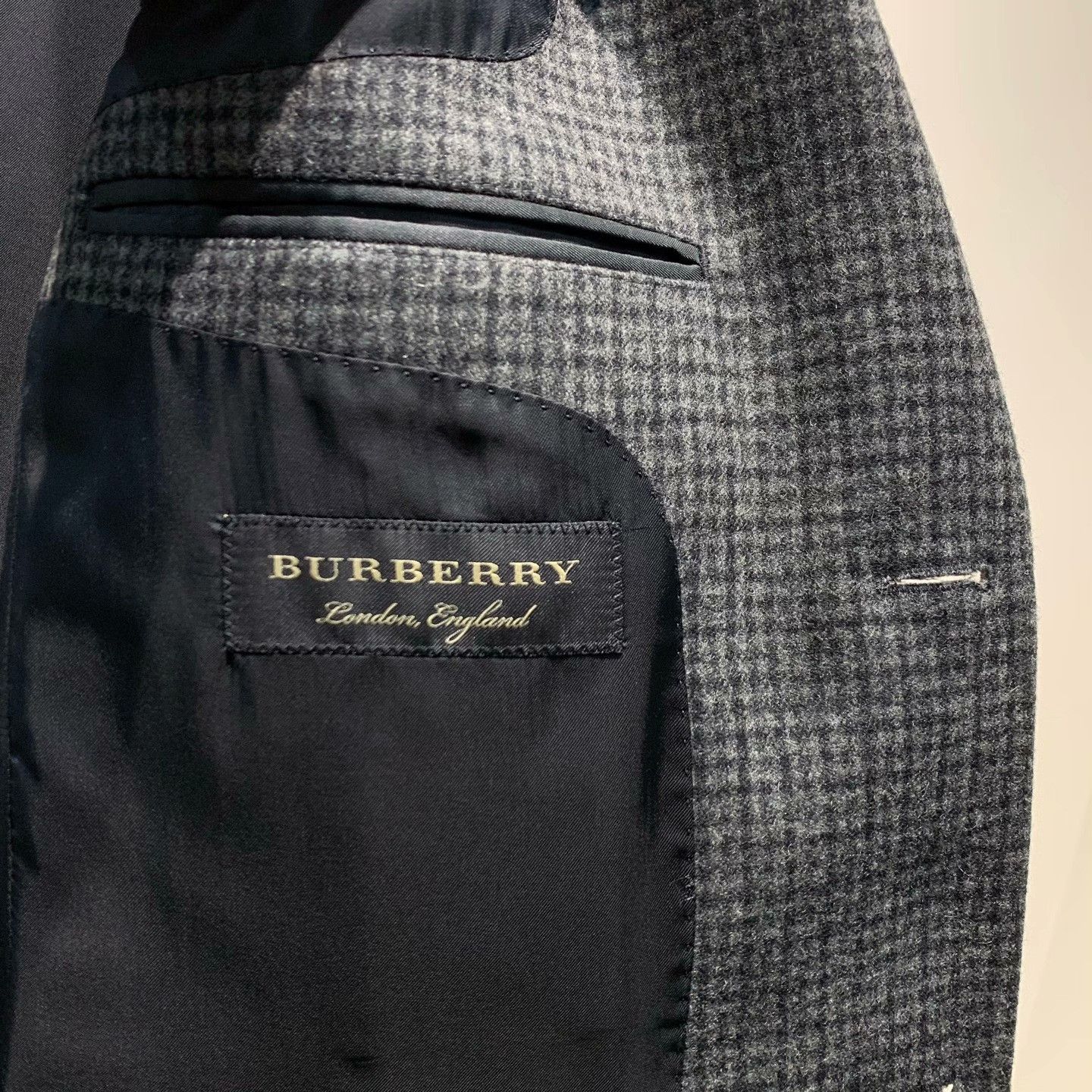 Burberry Burberry Casual Plaid Suit 44 Men Size 40R - 5 Thumbnail