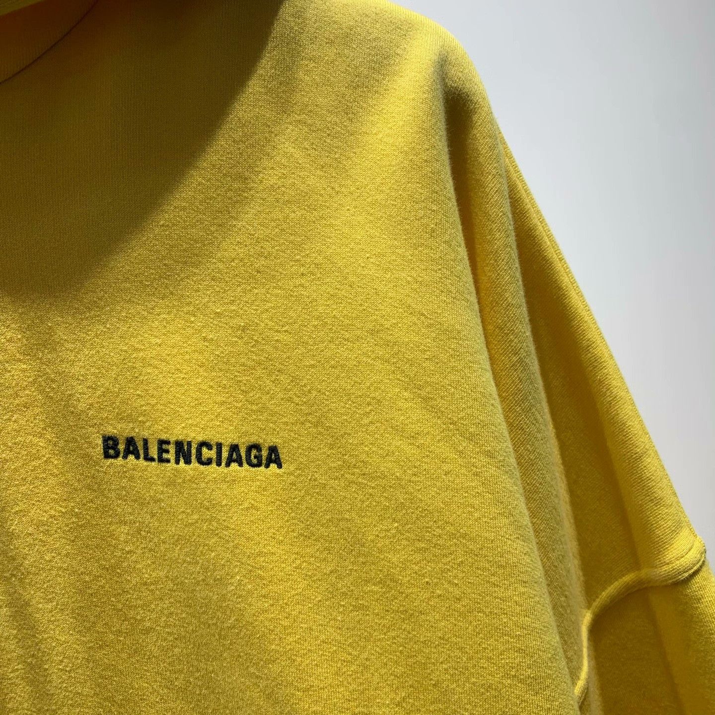 Balenciaga Balenciaga Embroidered Yellow Hoodie XS Men Size US XS / EU 42 / 0 - 3 Thumbnail