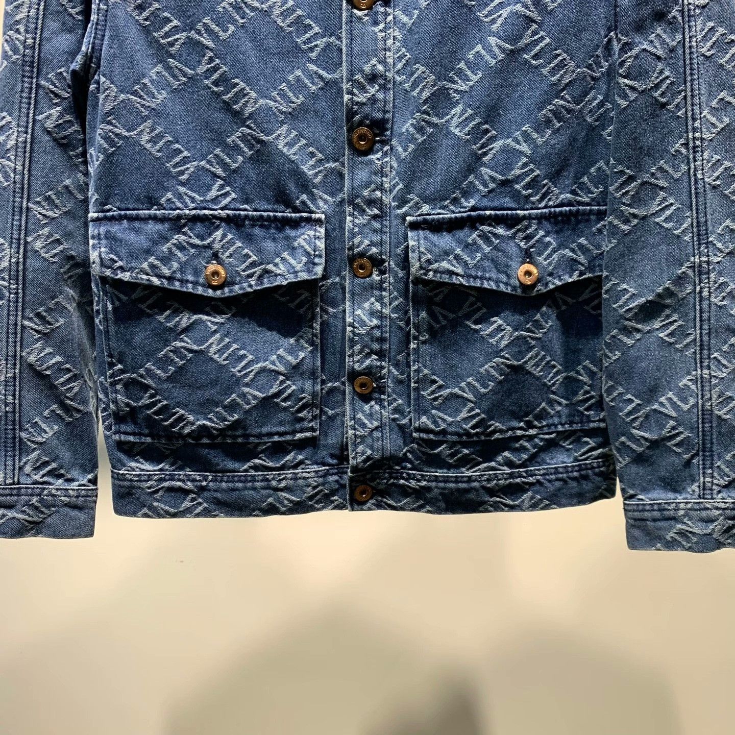 Valentino Valentino Denim Embroidered Light Jacket M Men Size US M / EU 48-50 / 2 - 3 Thumbnail