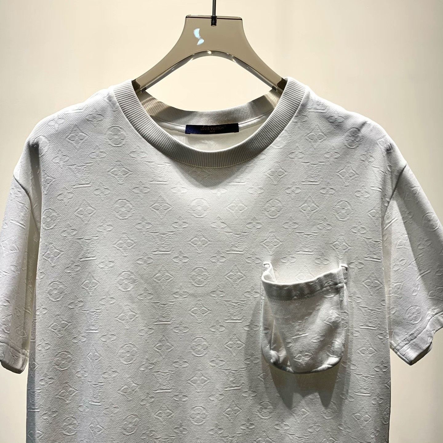 Louis Vuitton Louis Vuitton T-Shirt M Men Size US M / EU 48-50 / 2 - 3 Thumbnail
