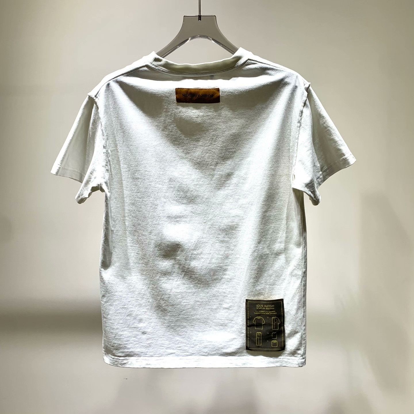 Louis Vuitton Louis Vuitton T-Shirt S Men Size US S / EU 44-46 / 1 - 2 Thumbnail