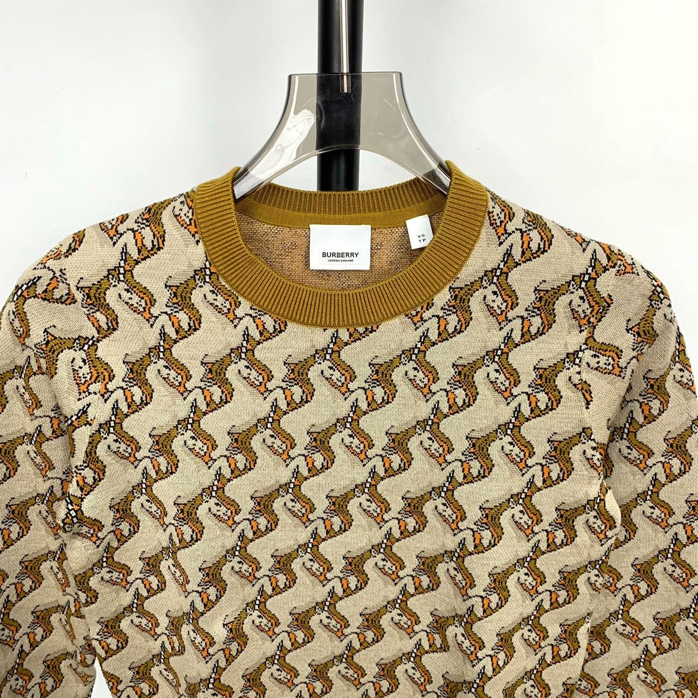 Burberry Burberry Wool Printed Sweater XS Women Size XS / US 0-2 / IT 36-38 - 3 Thumbnail