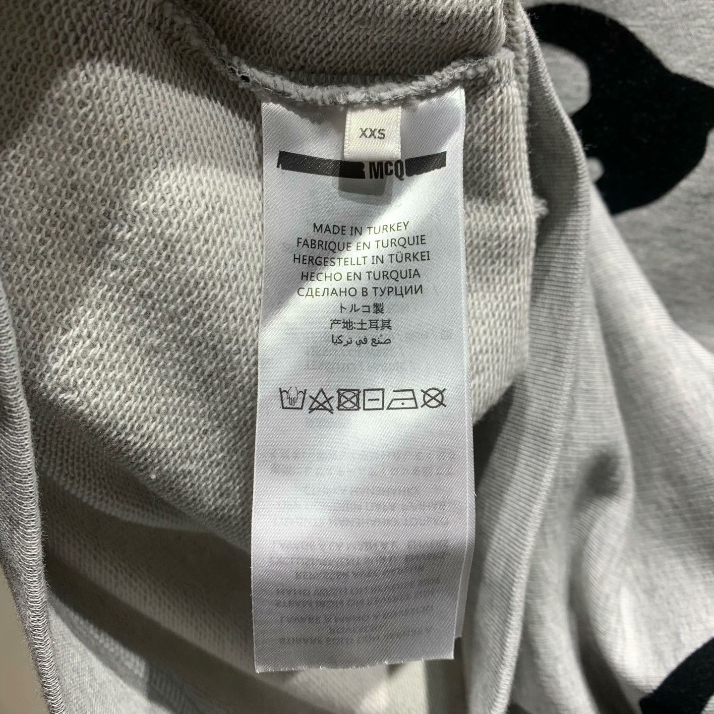 Alexander McQueen Alexander McQueen Printed Hoodie XXS Men Size US XXS / EU 40 - 7 Thumbnail