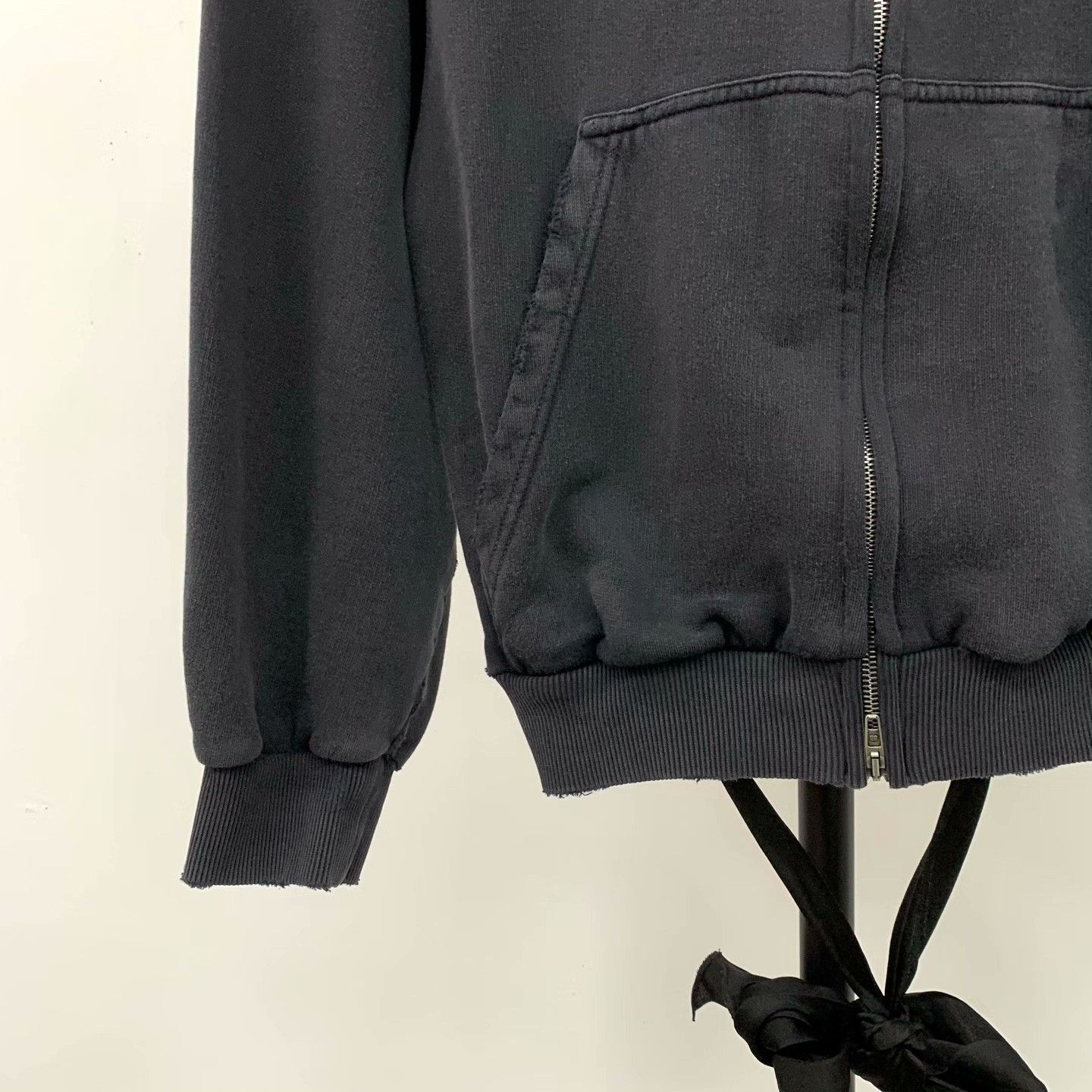 Balenciaga Balenciaga Hoodie S Women Size S / US 4 / IT 40 - 3 Thumbnail