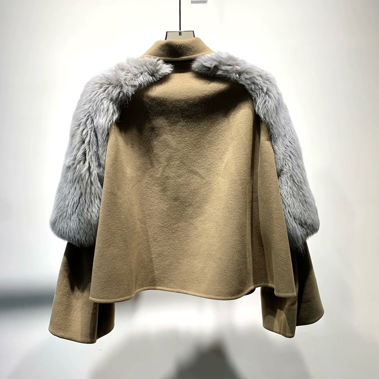 Loewe Loewe Wool Cropped Jacket 36 Women Size S / US 4 / IT 40 - 2 Thumbnail