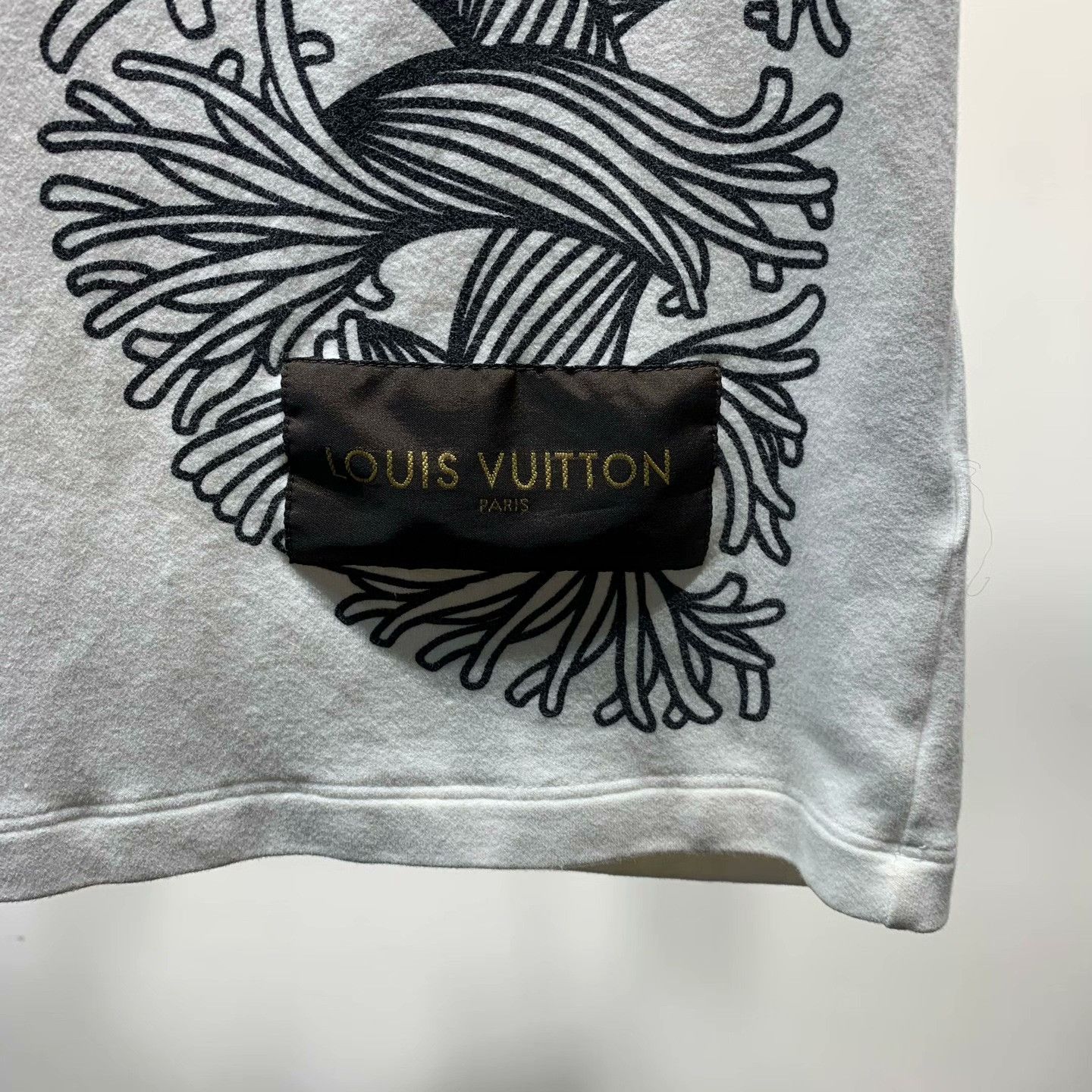 Louis Vuitton Louis Vuitton T-Shirt XXS Men Size US XXS / EU 40 - 6 Thumbnail