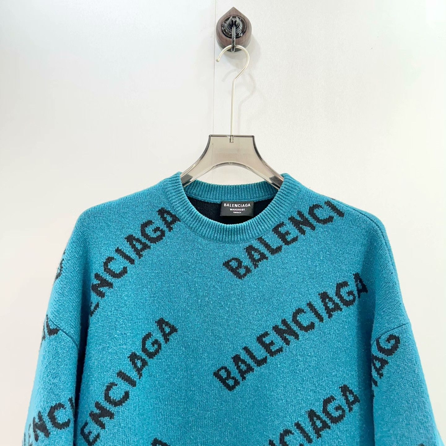Balenciaga Balenciaga Printed Sweater XS Women Size XS / US 0-2 / IT 36-38 - 3 Thumbnail