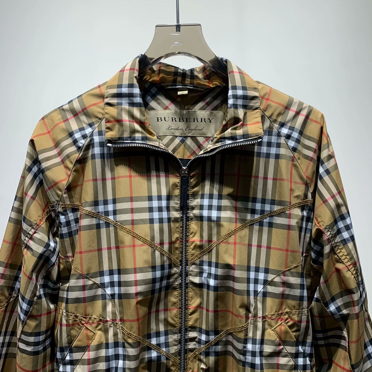 Burberry Burberry Plaid Light Jacket S Men Size US S / EU 44-46 / 1 - 3 Thumbnail