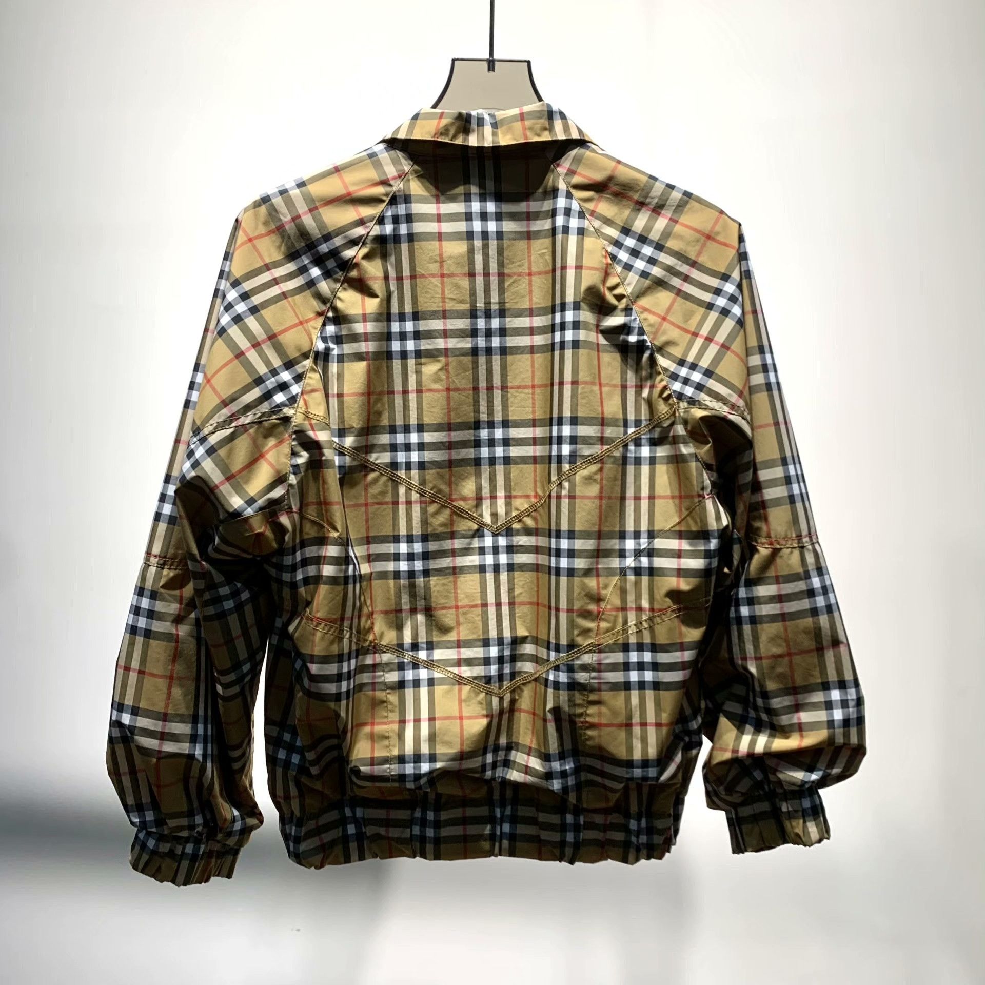 Burberry Burberry Plaid Light Jacket S Men Size US S / EU 44-46 / 1 - 5 Thumbnail