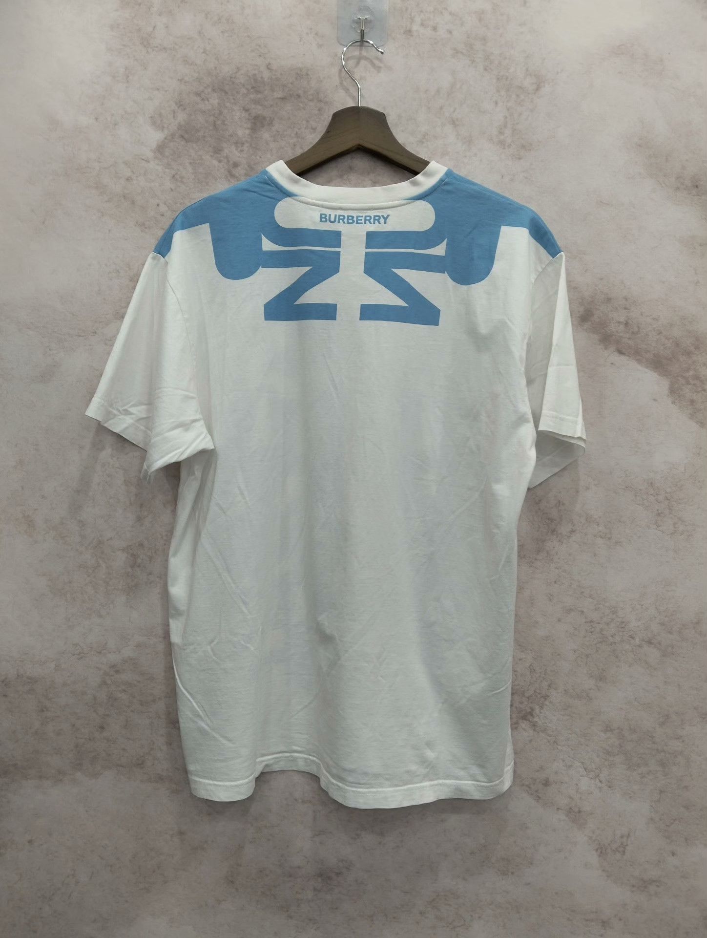 Burberry Burberry T-Shirt S Women Size S / US 4 / IT 40 - 2 Thumbnail