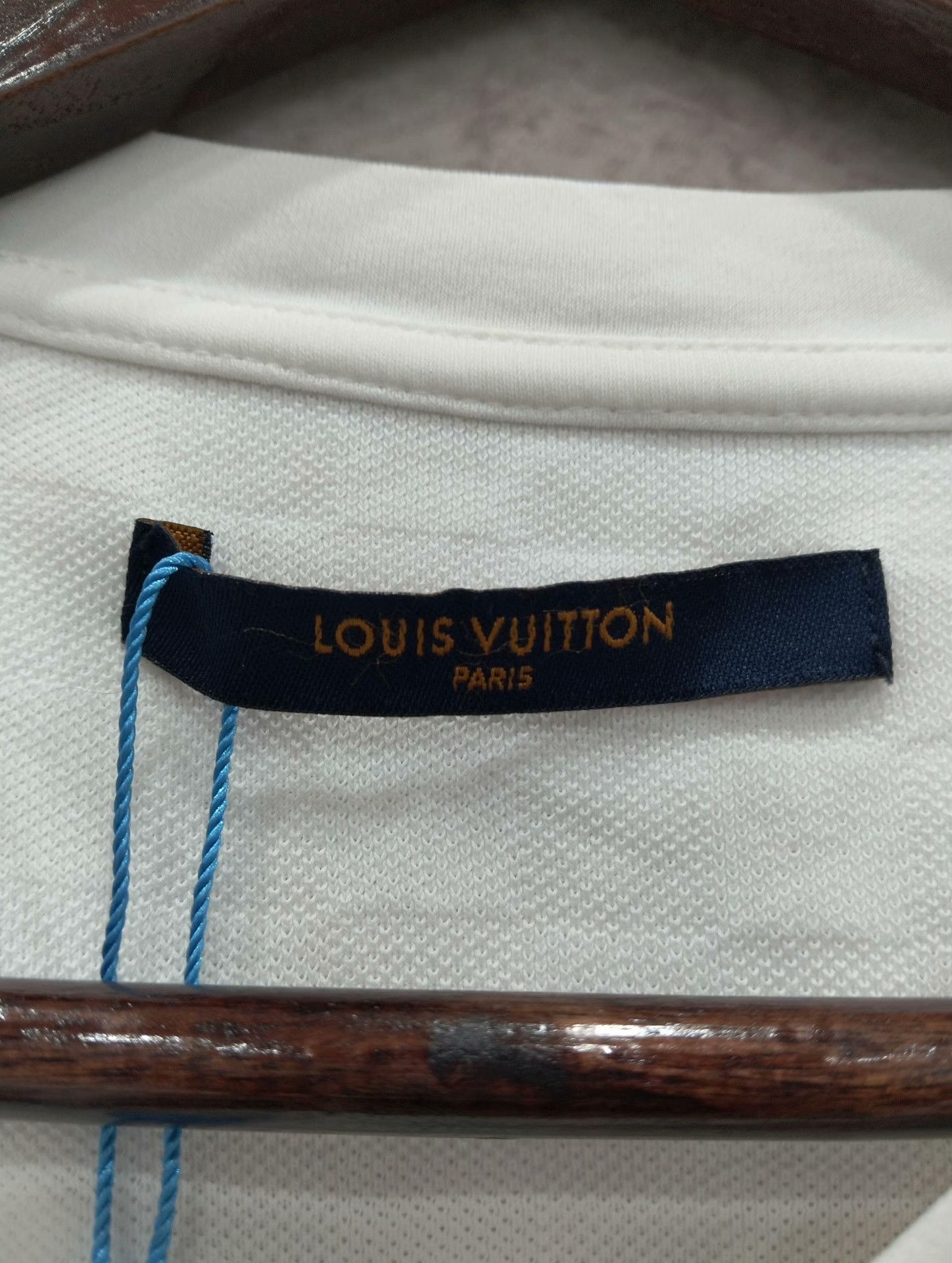 Louis Vuitton Louis Vuitton T-Shirt M Men Size US M / EU 48-50 / 2 - 3 Thumbnail
