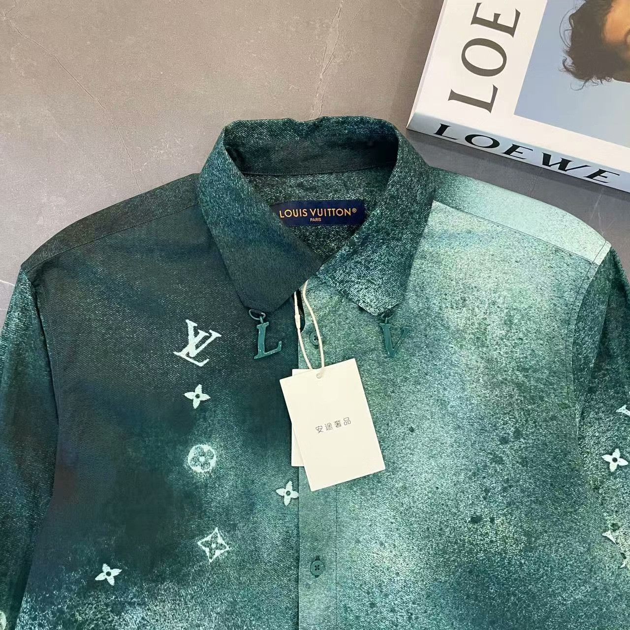 Louis Vuitton Louis Vuitton Green Shirt XS Men Size US XS / EU 42 / 0 - 3 Thumbnail