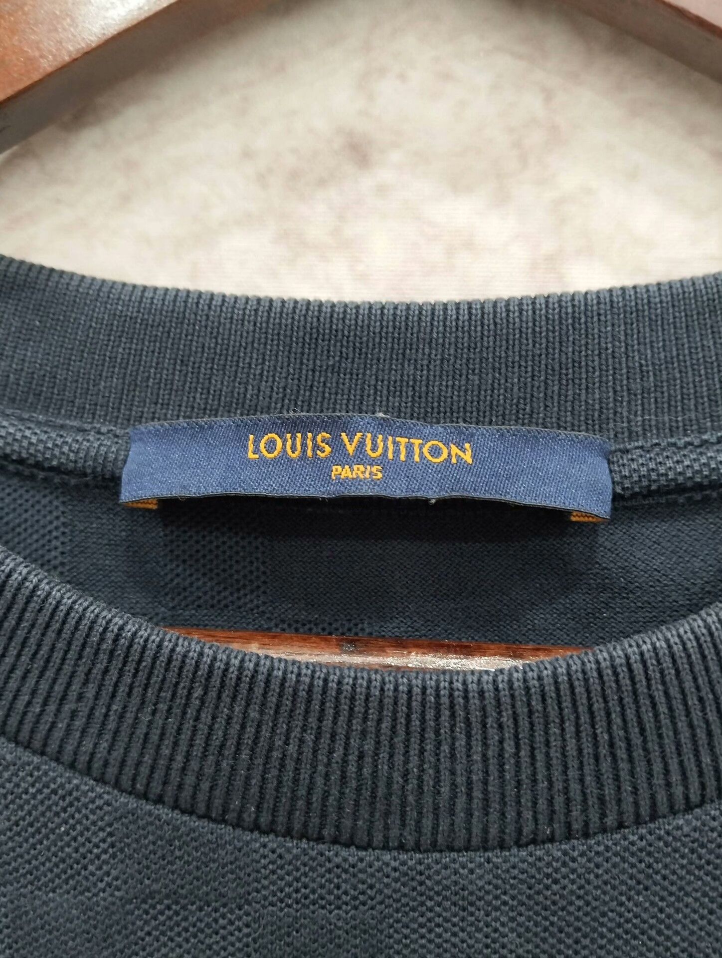 Louis Vuitton Louis Vuitton T-Shirt M Men Size US M / EU 48-50 / 2 - 3 Thumbnail