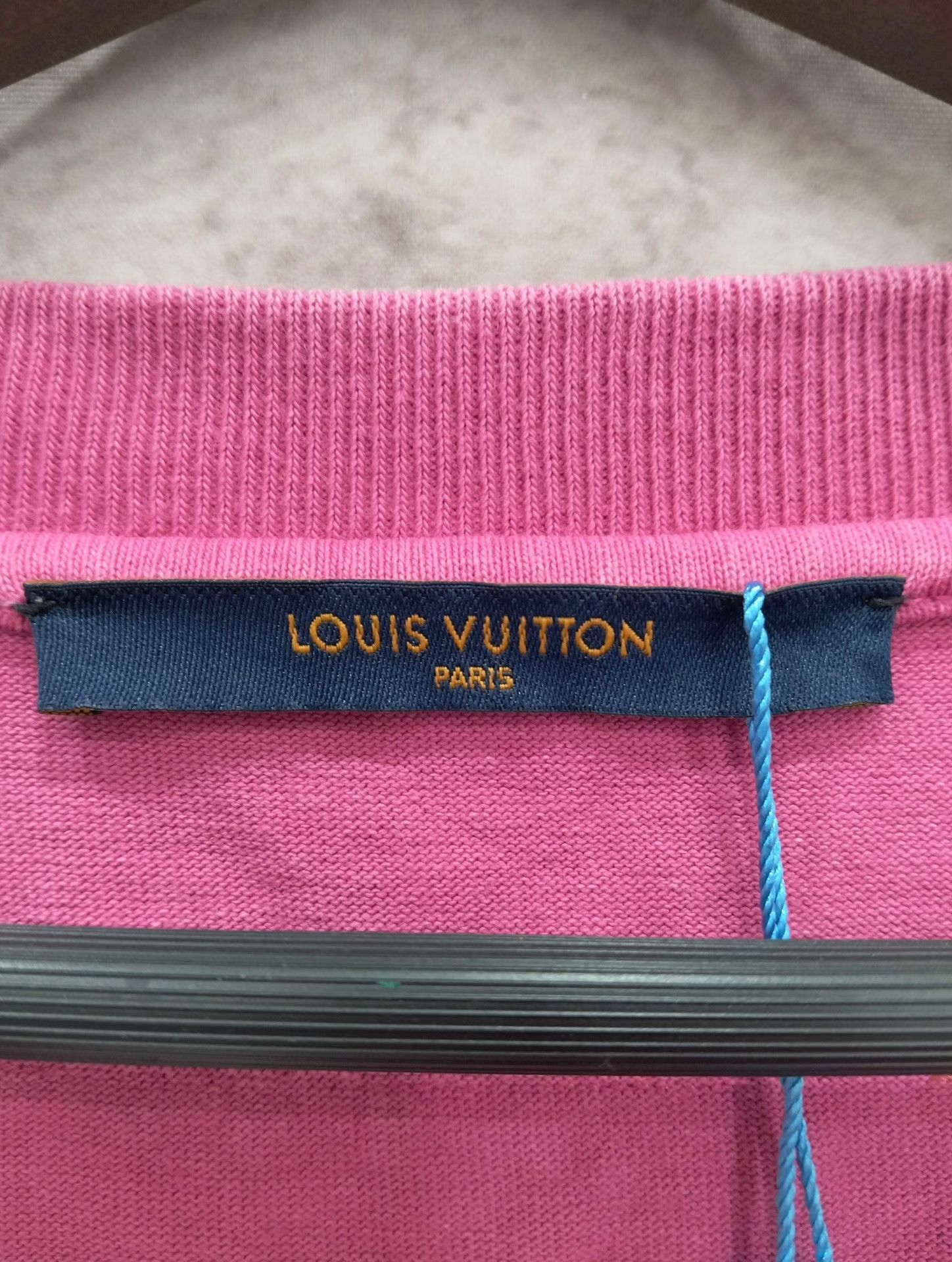 Louis Vuitton Louis Vuitton T-Shirt L Men Size US L / EU 52-54 / 3 - 3 Thumbnail