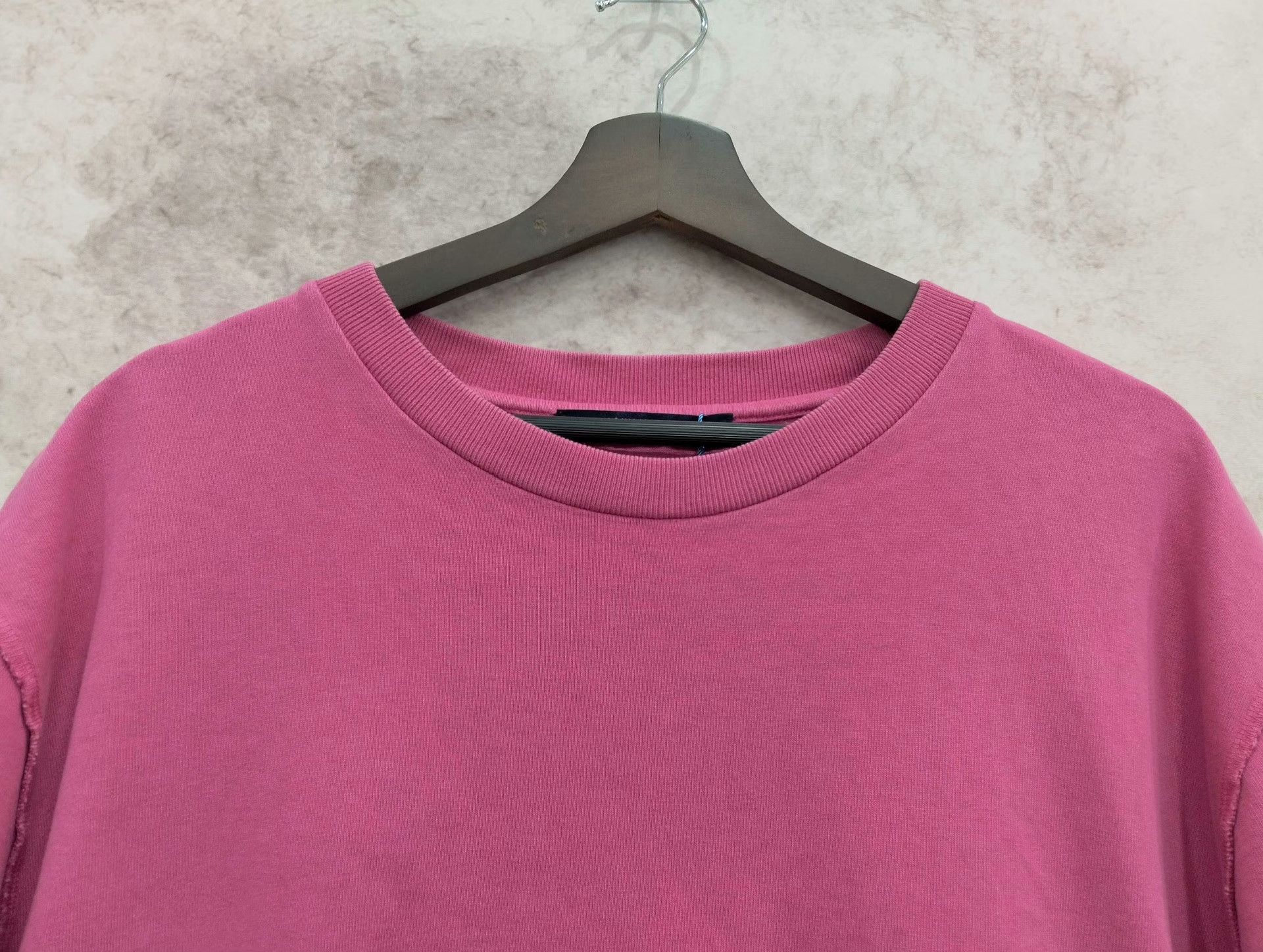 Louis Vuitton Louis Vuitton T-Shirt L Men Size US L / EU 52-54 / 3 - 6 Thumbnail