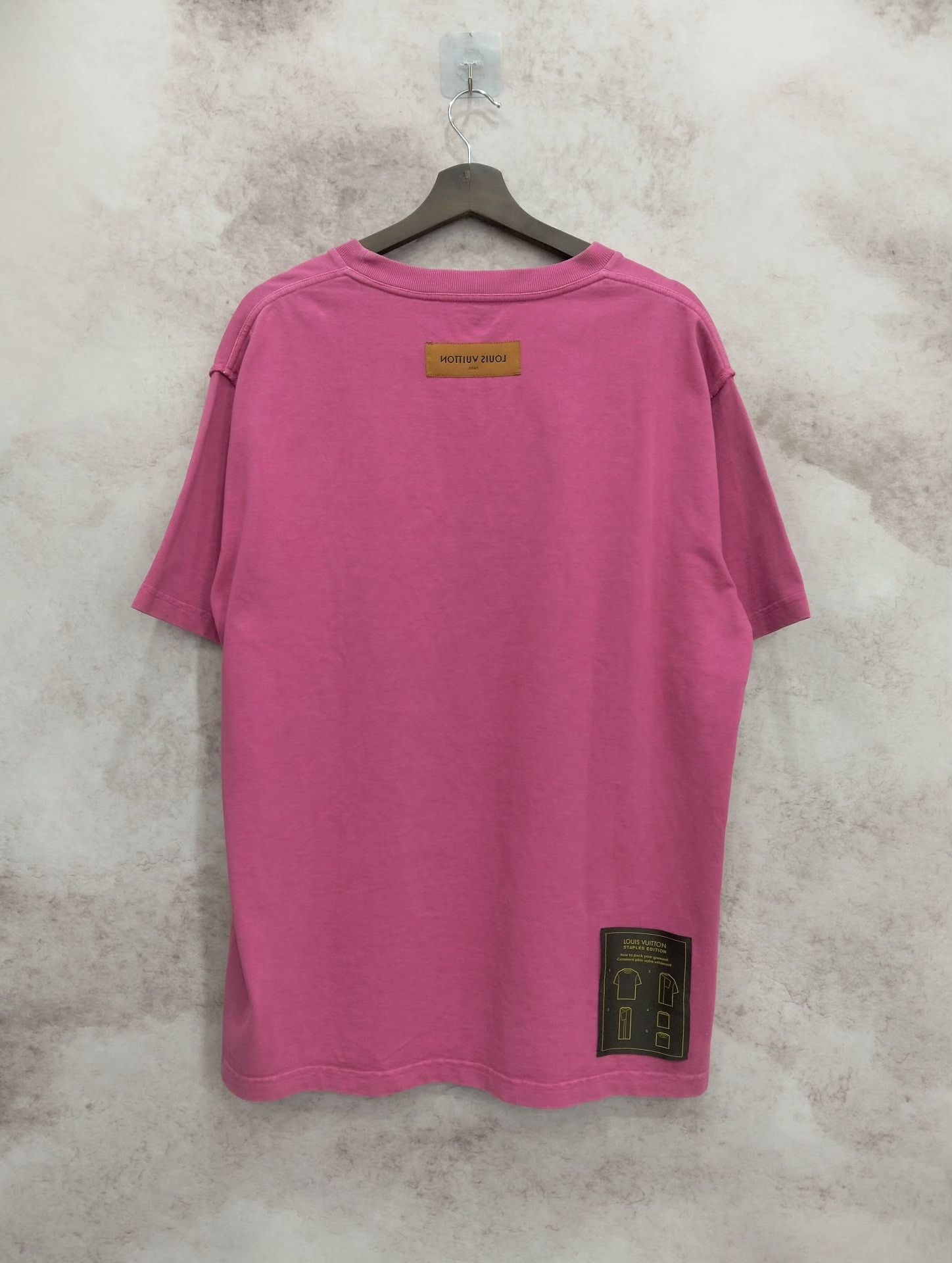 Louis Vuitton Louis Vuitton T-Shirt L Men Size US L / EU 52-54 / 3 - 2 Thumbnail