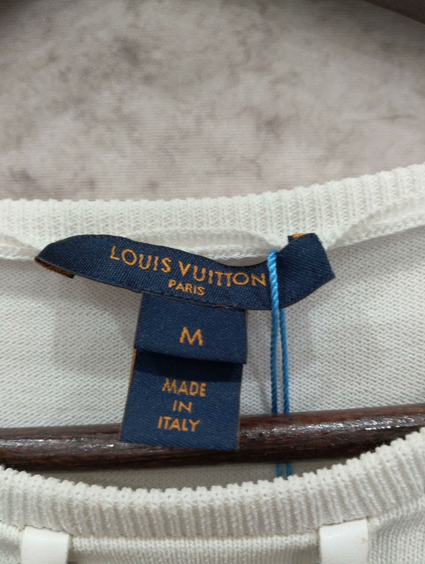 Louis Vuitton Louis Vuitton T-Shirt M Men Size US M / EU 48-50 / 2 - 2 Thumbnail