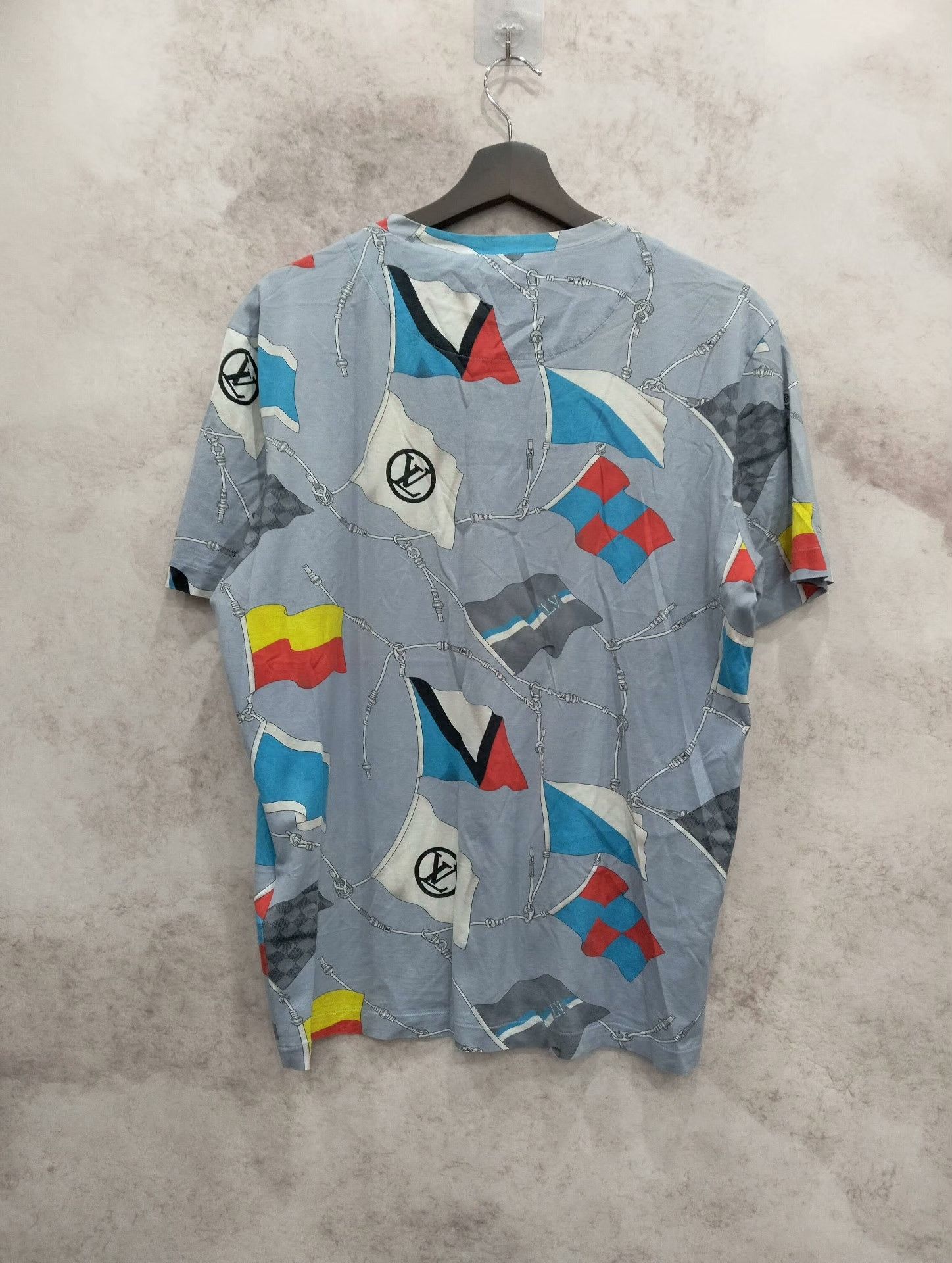 Louis Vuitton Louis Vuitton T-Shirt L Men Size US L / EU 52-54 / 3 - 2 Thumbnail