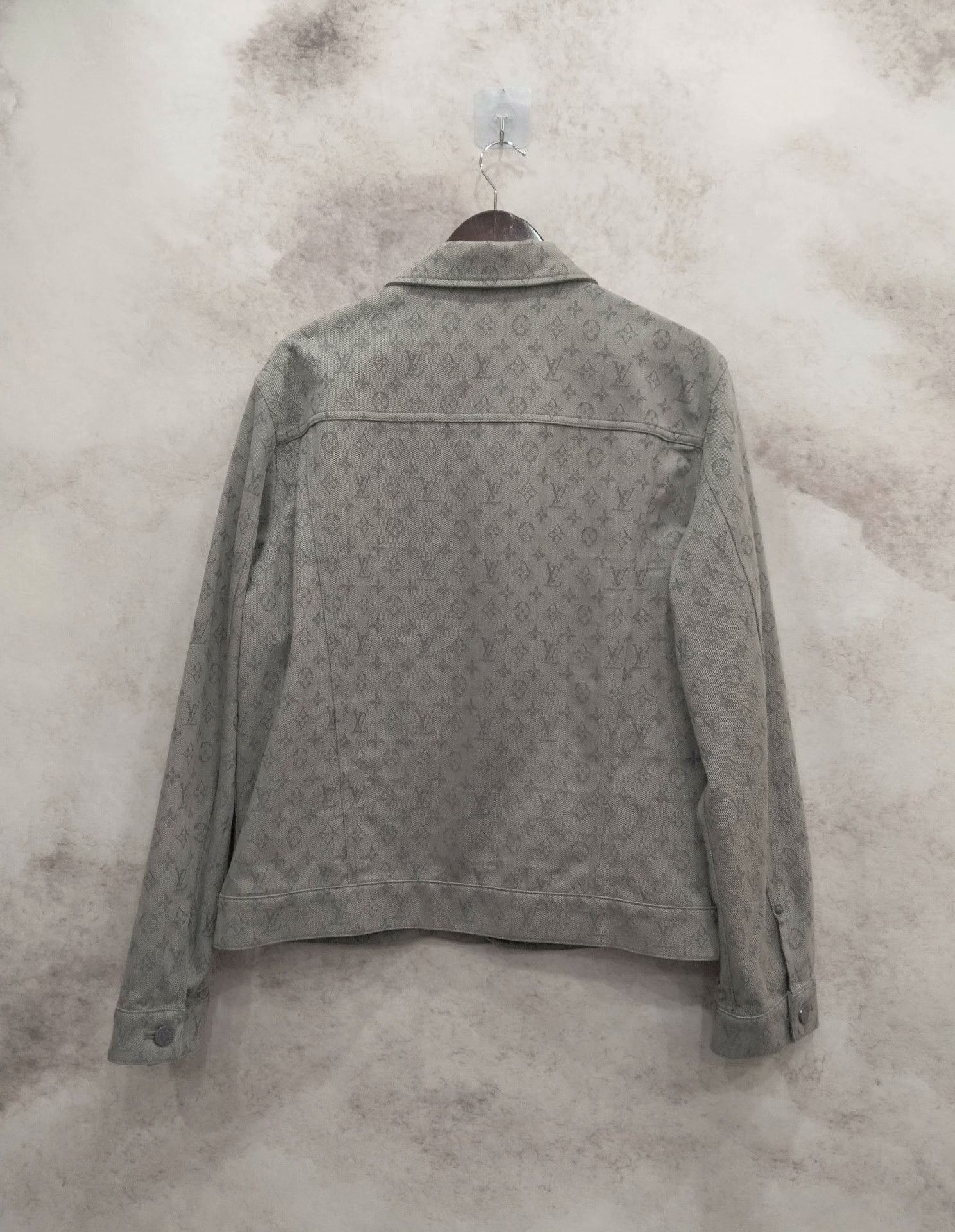 Louis Vuitton Louis Vuitton Light Jacket 36 Men Size US S / EU 44-46 / 1 - 2 Thumbnail