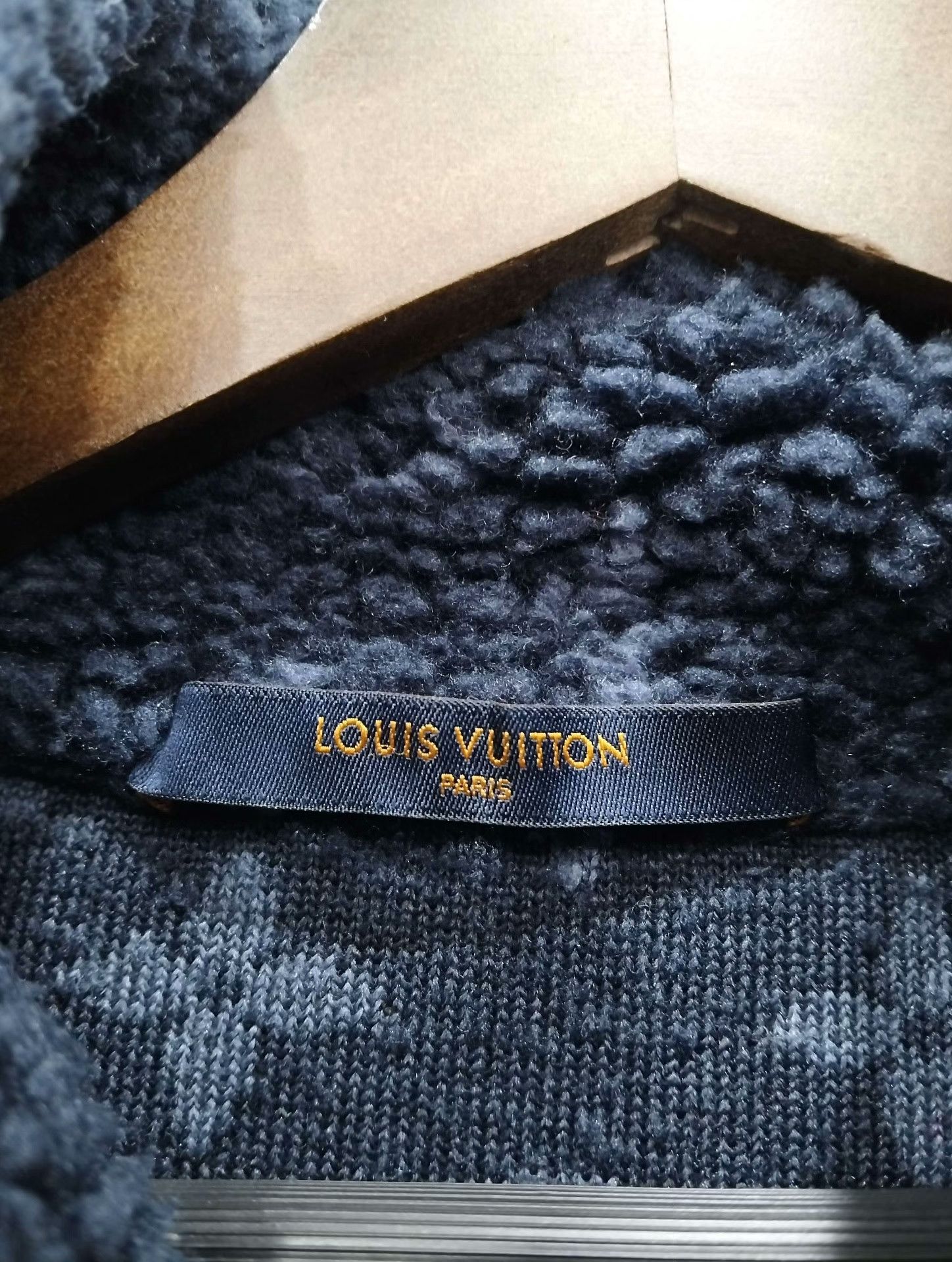 Louis Vuitton Louis Vuitton Light Jacket XL Men Size US XL / EU 56 / 4 - 3 Thumbnail