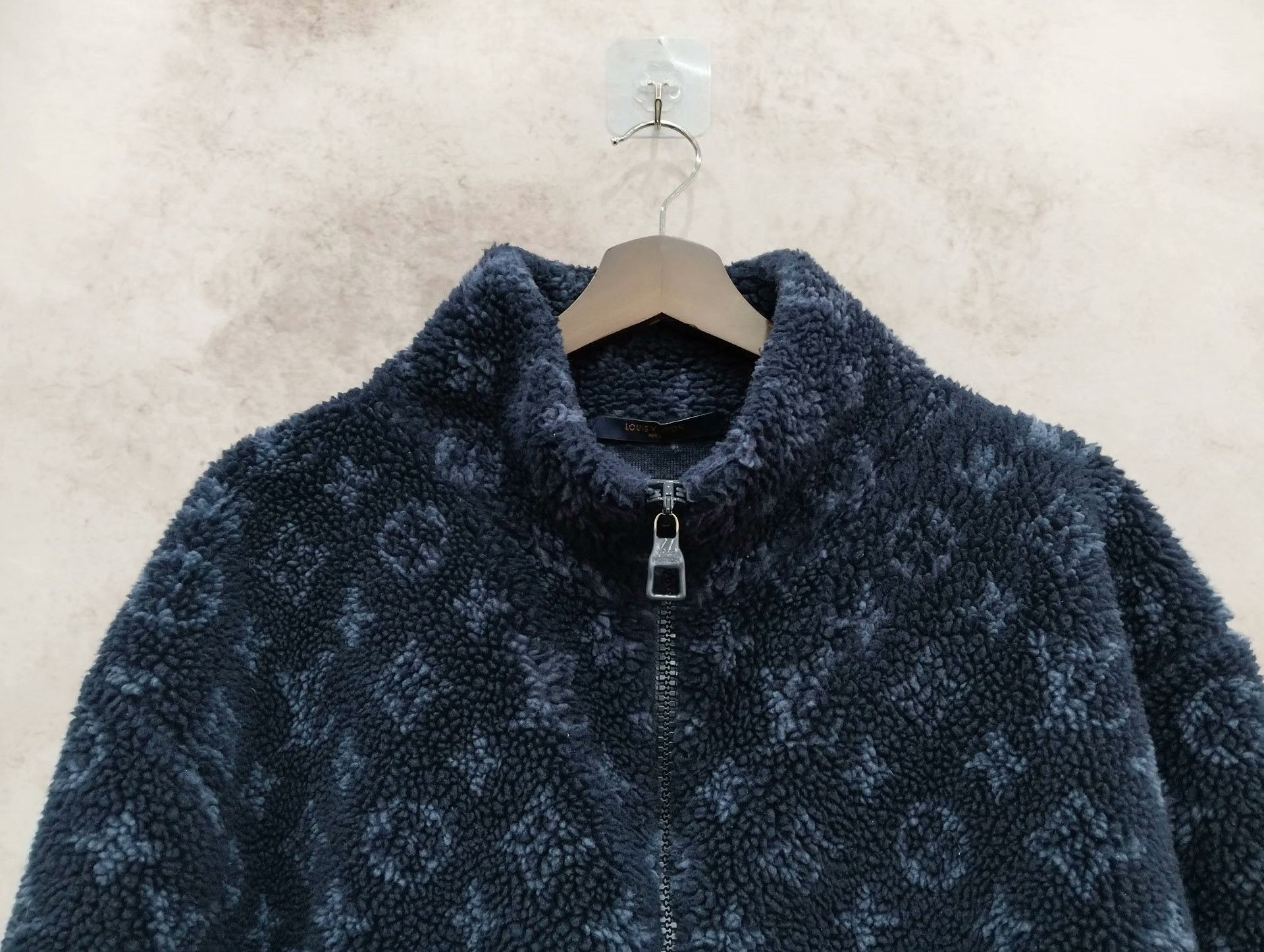 Louis Vuitton Louis Vuitton Light Jacket XL Men Size US XL / EU 56 / 4 - 6 Thumbnail
