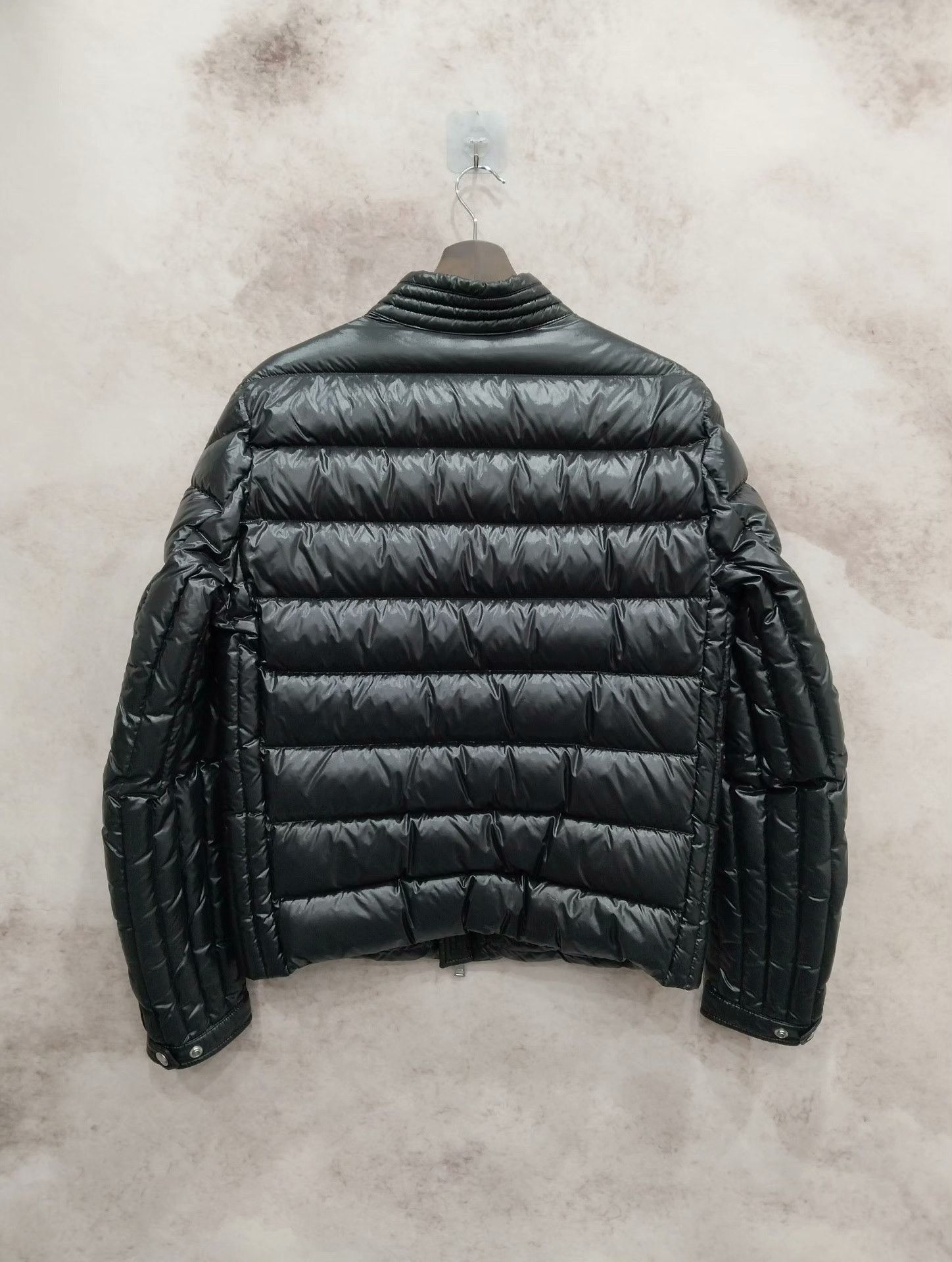 Moncler Moncler Down Heavy Coat XL Men Size US XL / EU 56 / 4 - 2 Thumbnail