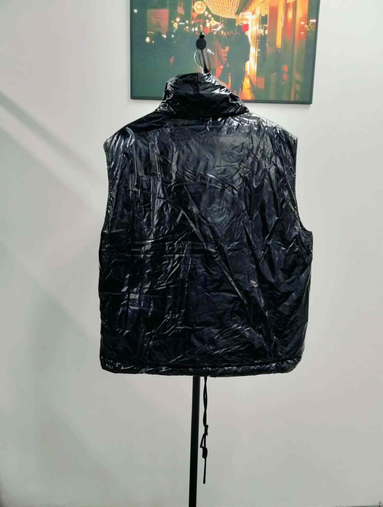 Moncler Moncler Black Vest M Men Size US M / EU 48-50 / 2 - 2 Thumbnail
