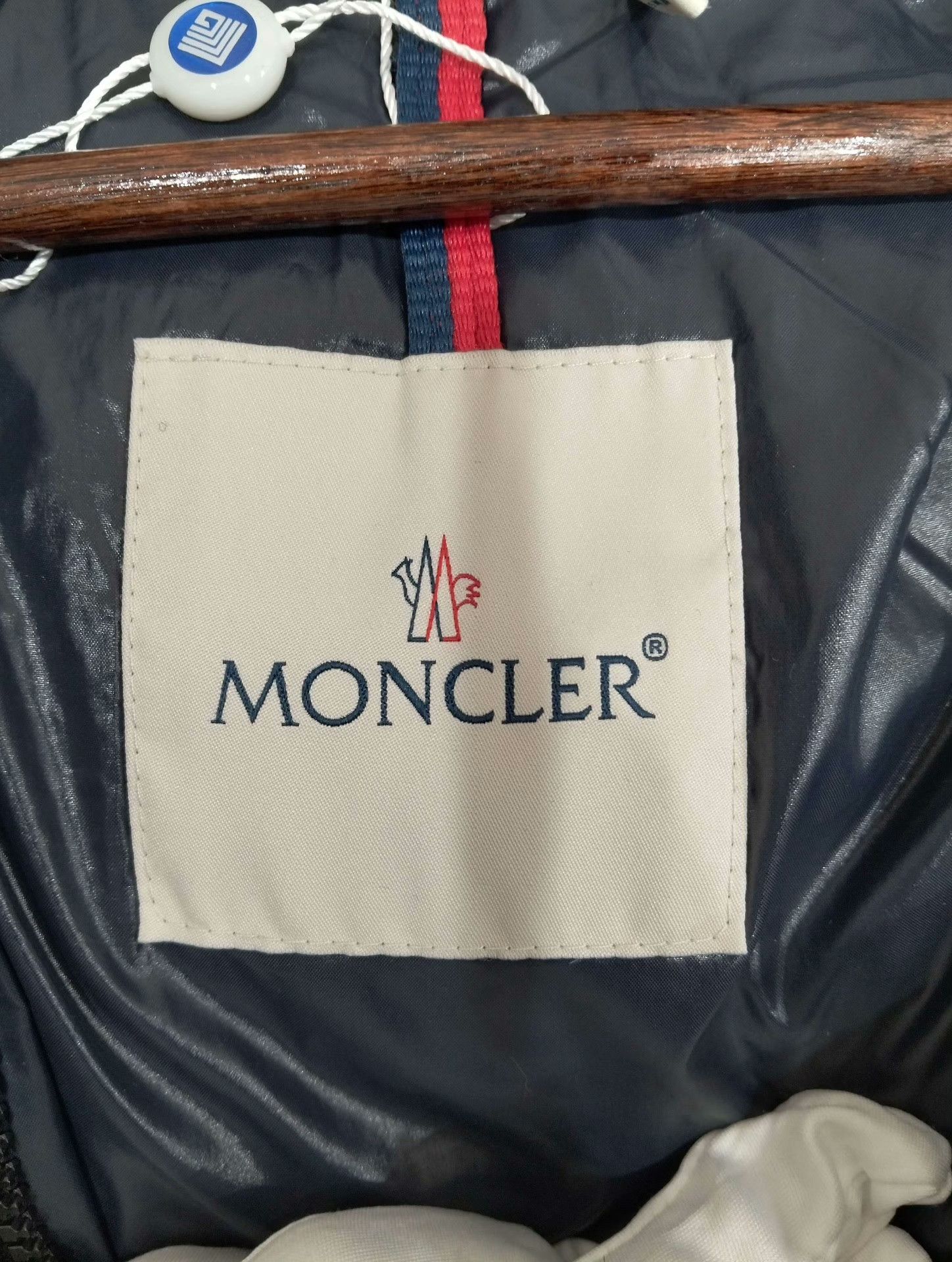Moncler Moncler Down Down Jacket 39.5 Women Size M / US 6-8 / IT 42-44 - 4 Thumbnail