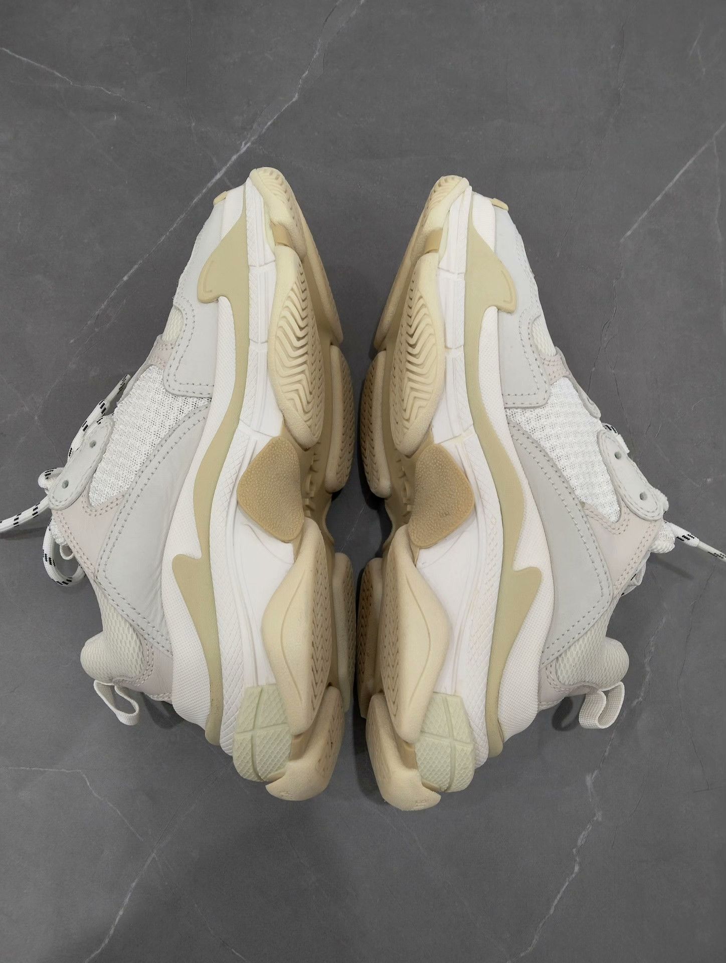 Balenciaga Balenciaga Lowtop Sneakers 37 Women Size US 6.5 / IT 36.5 - 2 Thumbnail