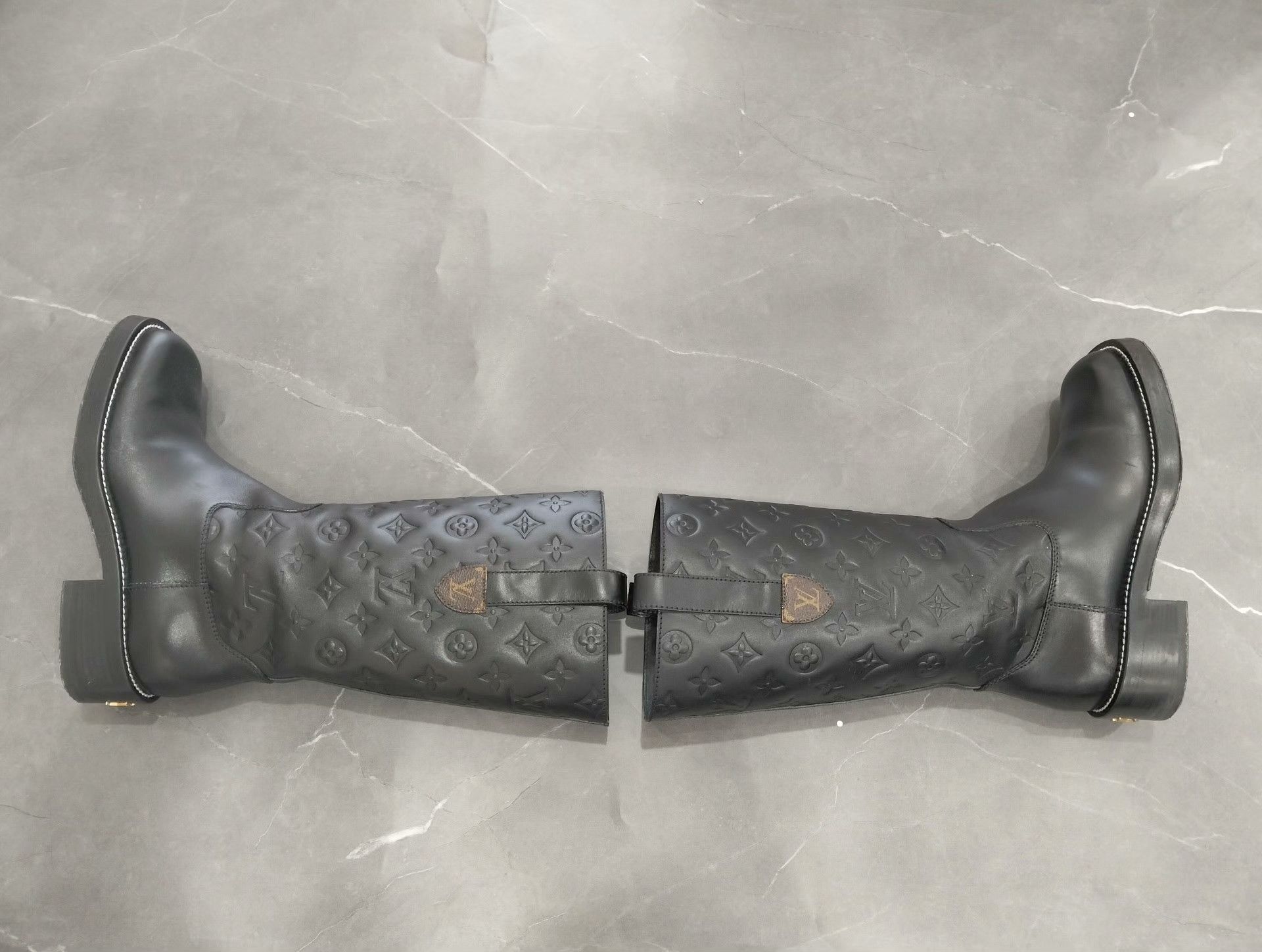 Louis Vuitton Louis Vuitton Boots 26 Women Size US 8 / IT 38 - 3 Thumbnail