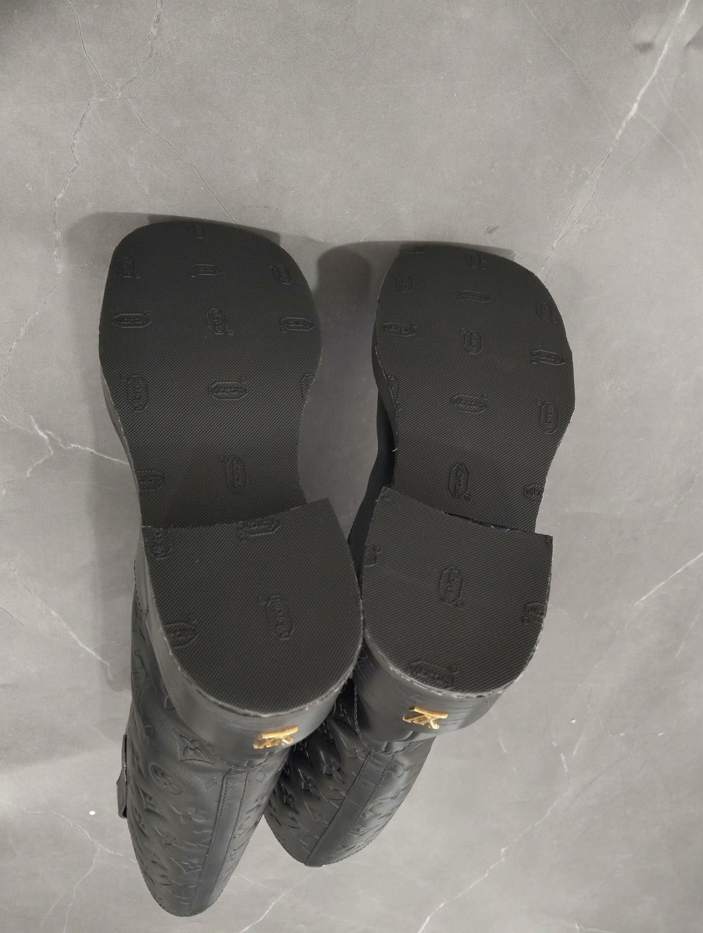 Louis Vuitton Louis Vuitton Boots 26 Women Size US 8 / IT 38 - 6 Thumbnail