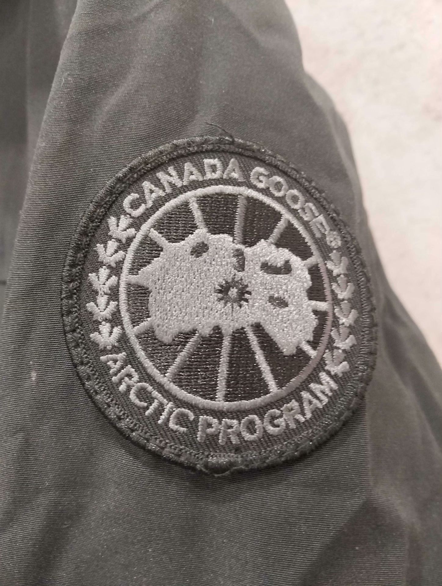 Canada Goose Canada Goose Down Heavy Coat L Men Size US L / EU 52-54 / 3 - 6 Thumbnail