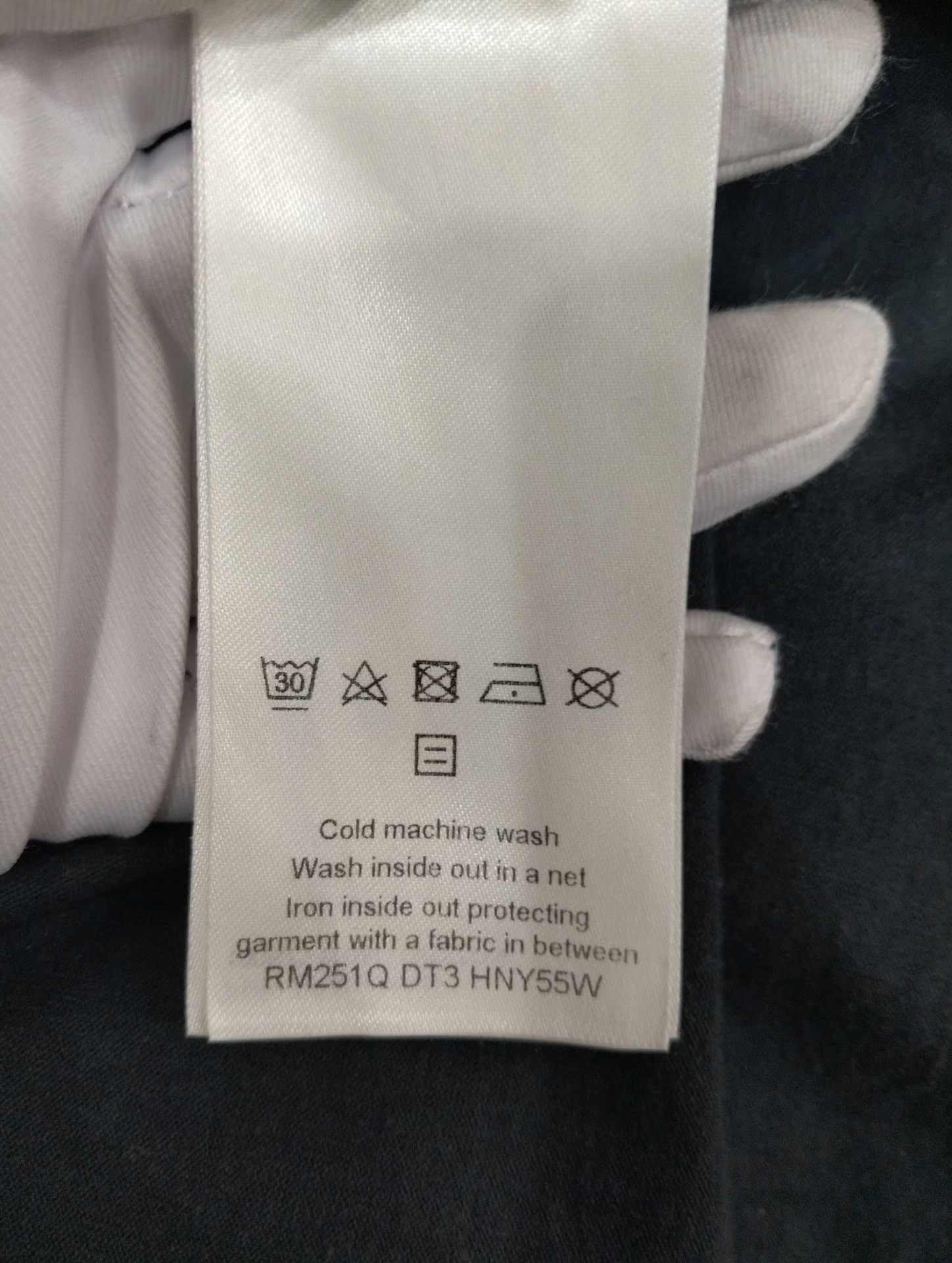 Louis Vuitton Louis Vuitton T-Shirt M Men Size US M / EU 48-50 / 2 - 4 Thumbnail