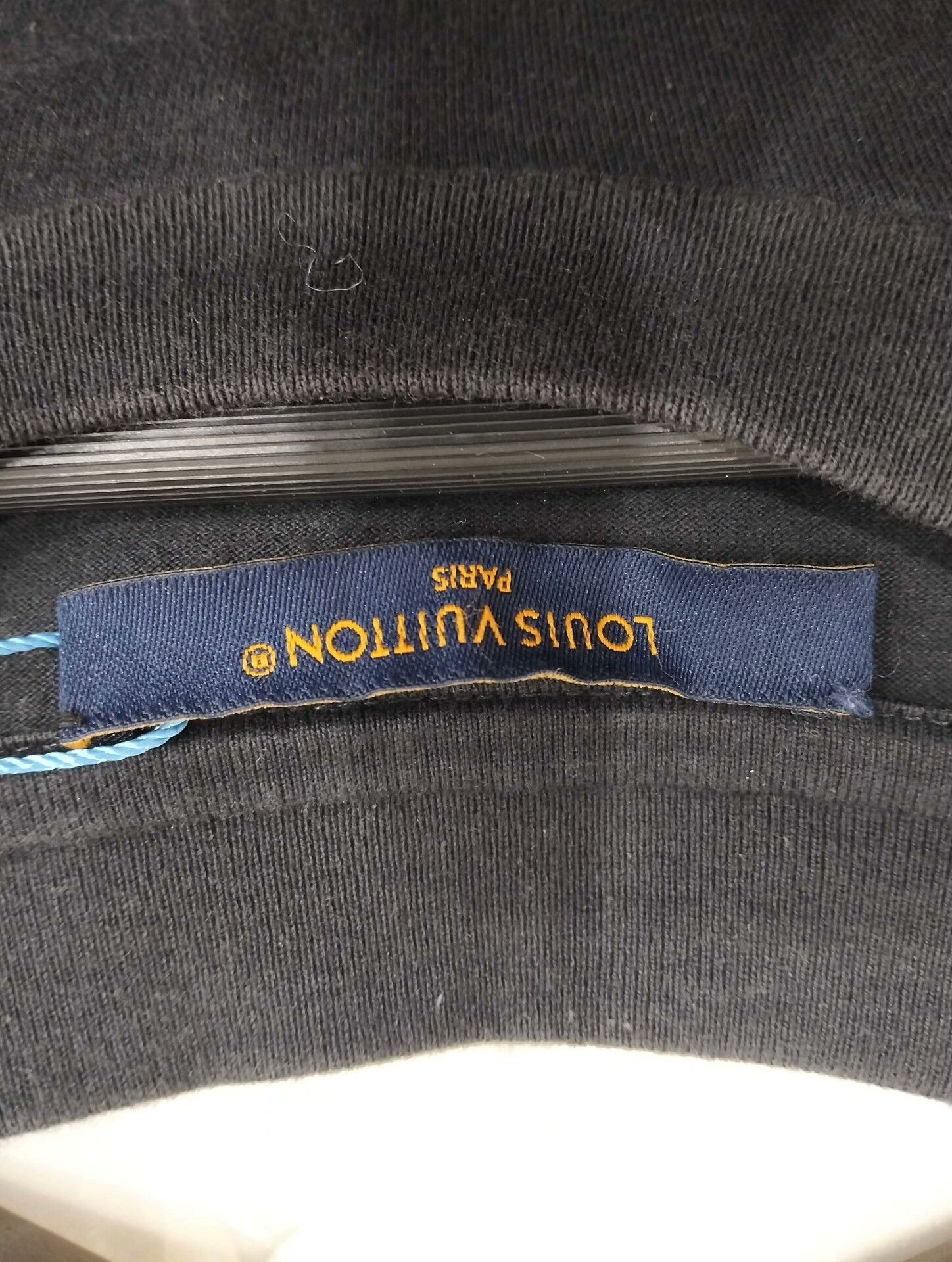 Louis Vuitton Louis Vuitton T-Shirt M Men Size US M / EU 48-50 / 2 - 3 Thumbnail