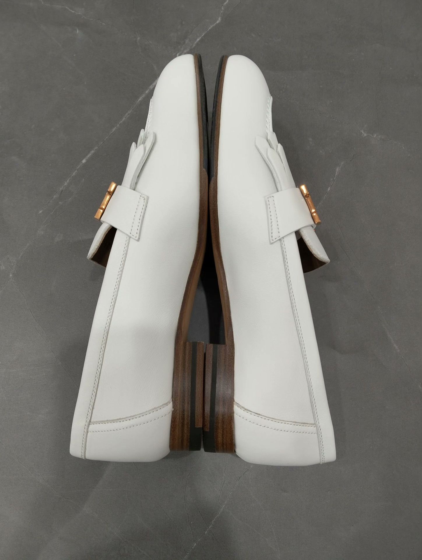 Hermes Hermes Lowtop Sneakers 36 Women Size US 6 / IT 36 - 2 Thumbnail
