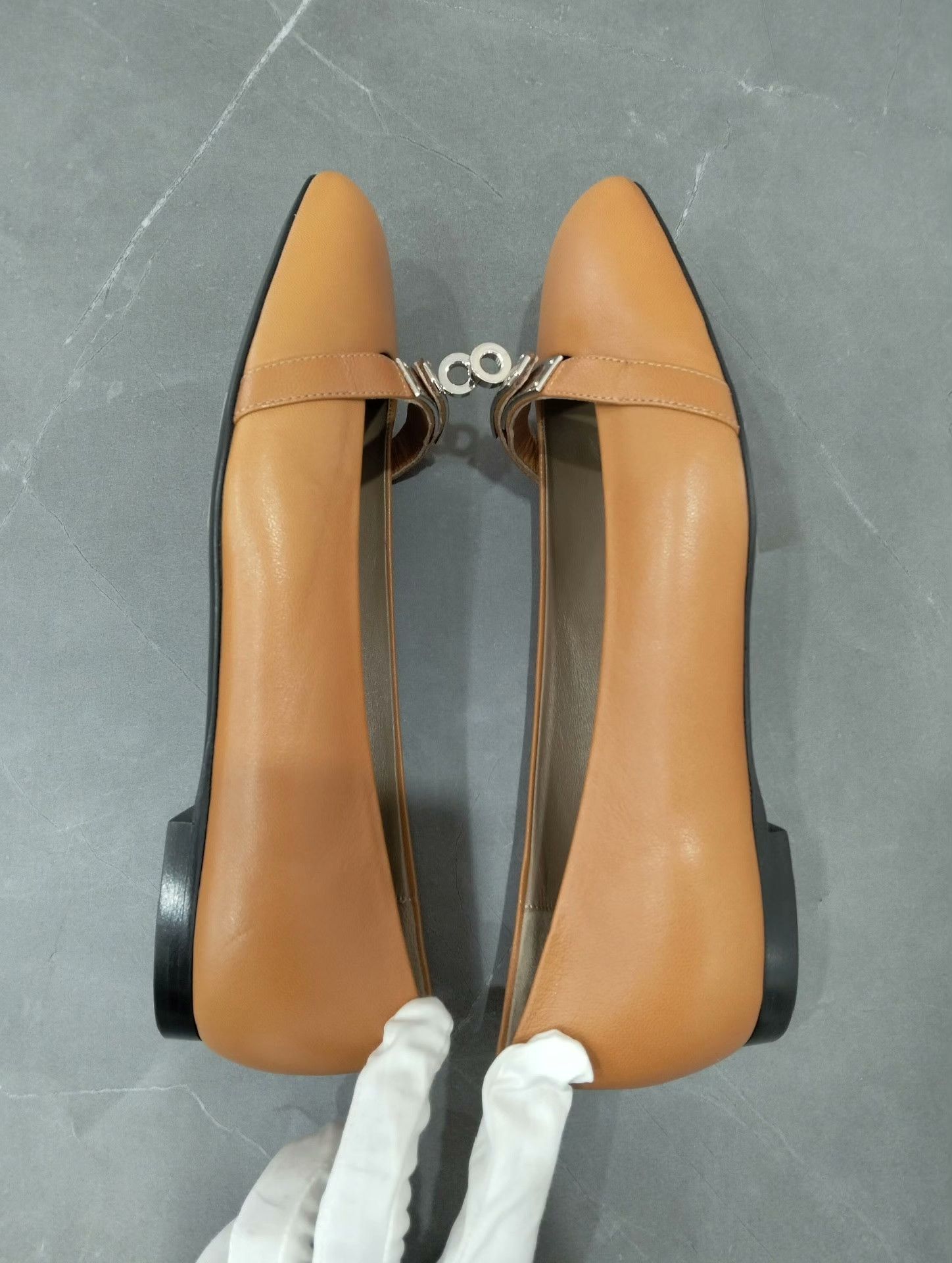 Hermes Hermes Lowtop Sneakers 36 Women Size US 6 / IT 36 - 3 Thumbnail