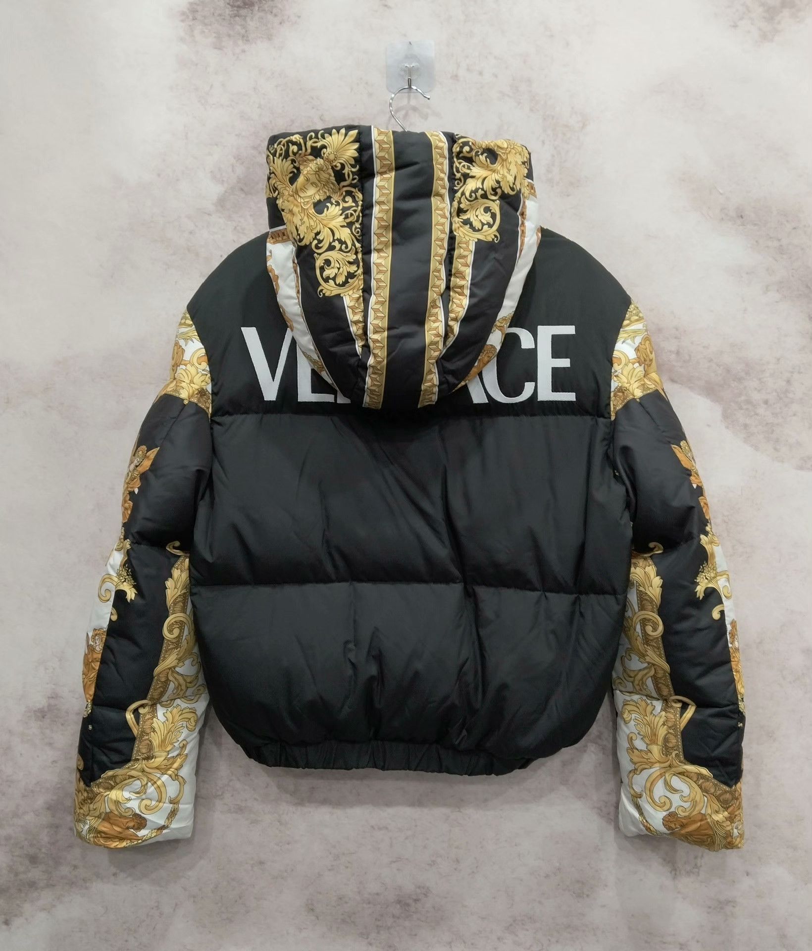 Versace Versace Down Heavy Coat 42 Men Size US M / EU 48-50 / 2 - 2 Thumbnail