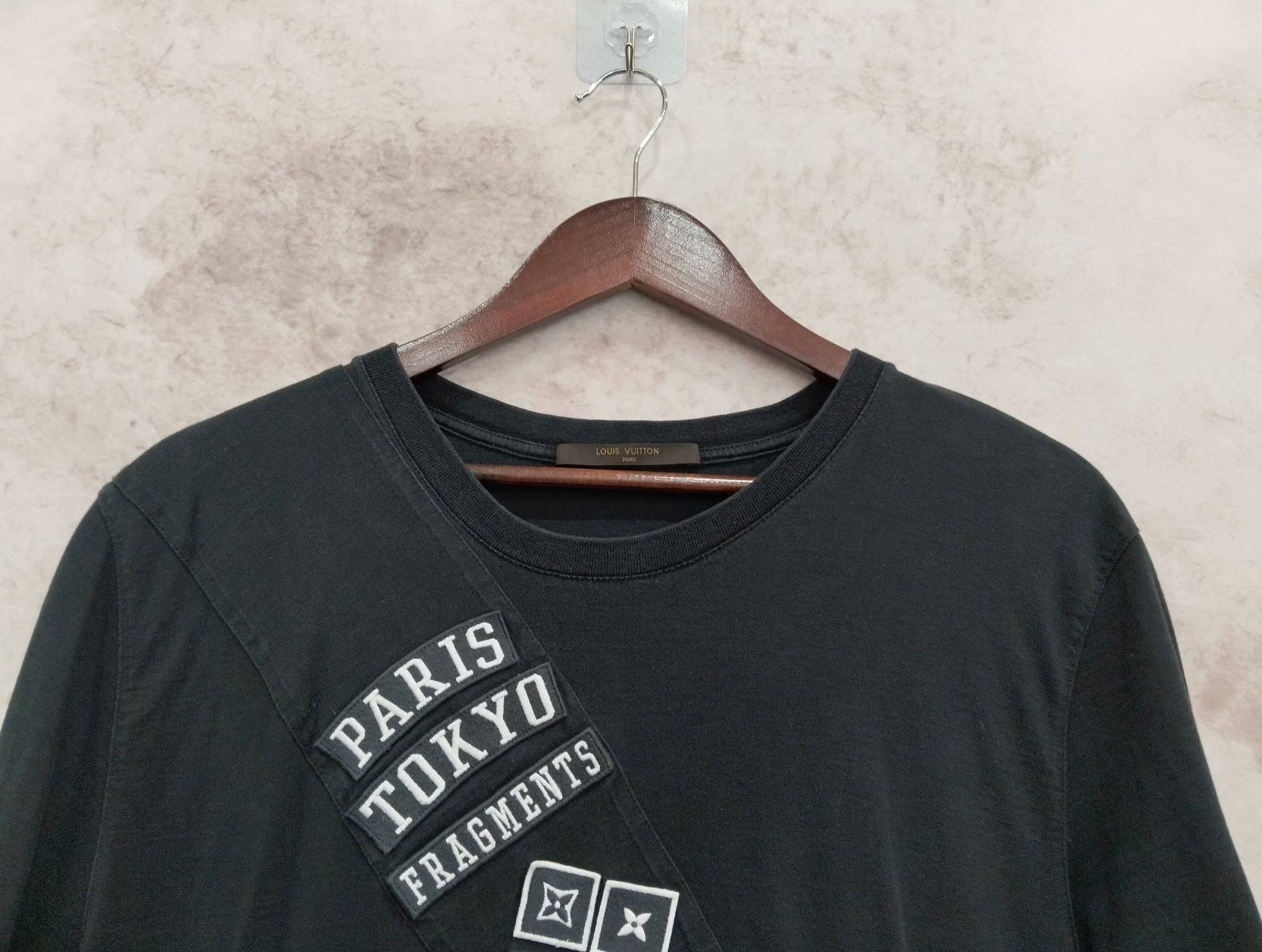 Louis Vuitton Louis Vuitton T-Shirt XXL Men Size US XXL / EU 58 / 5 - 6 Thumbnail