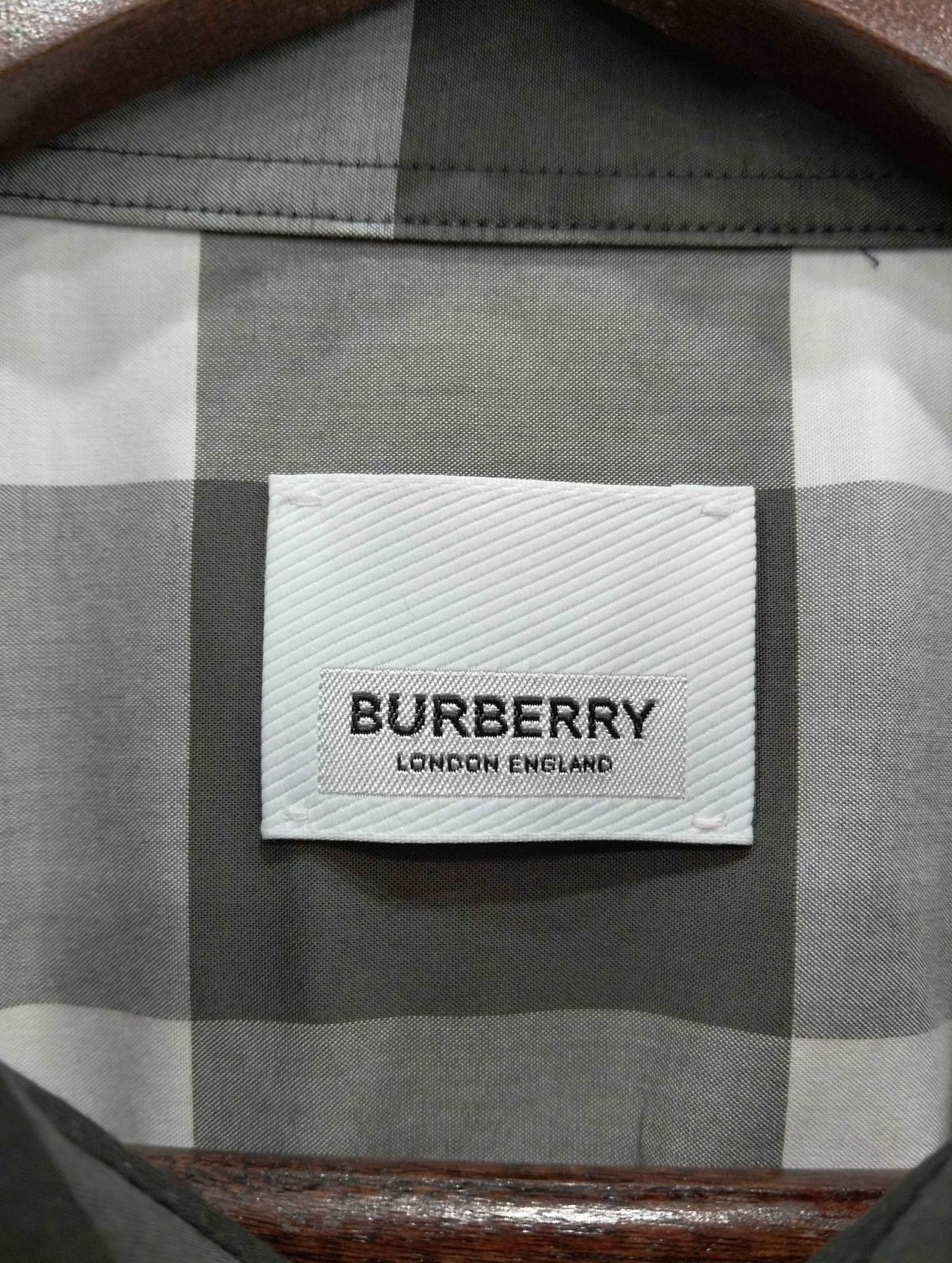 Burberry Burberry Shirt XXL Men Size US XXL / EU 58 / 5 - 3 Thumbnail